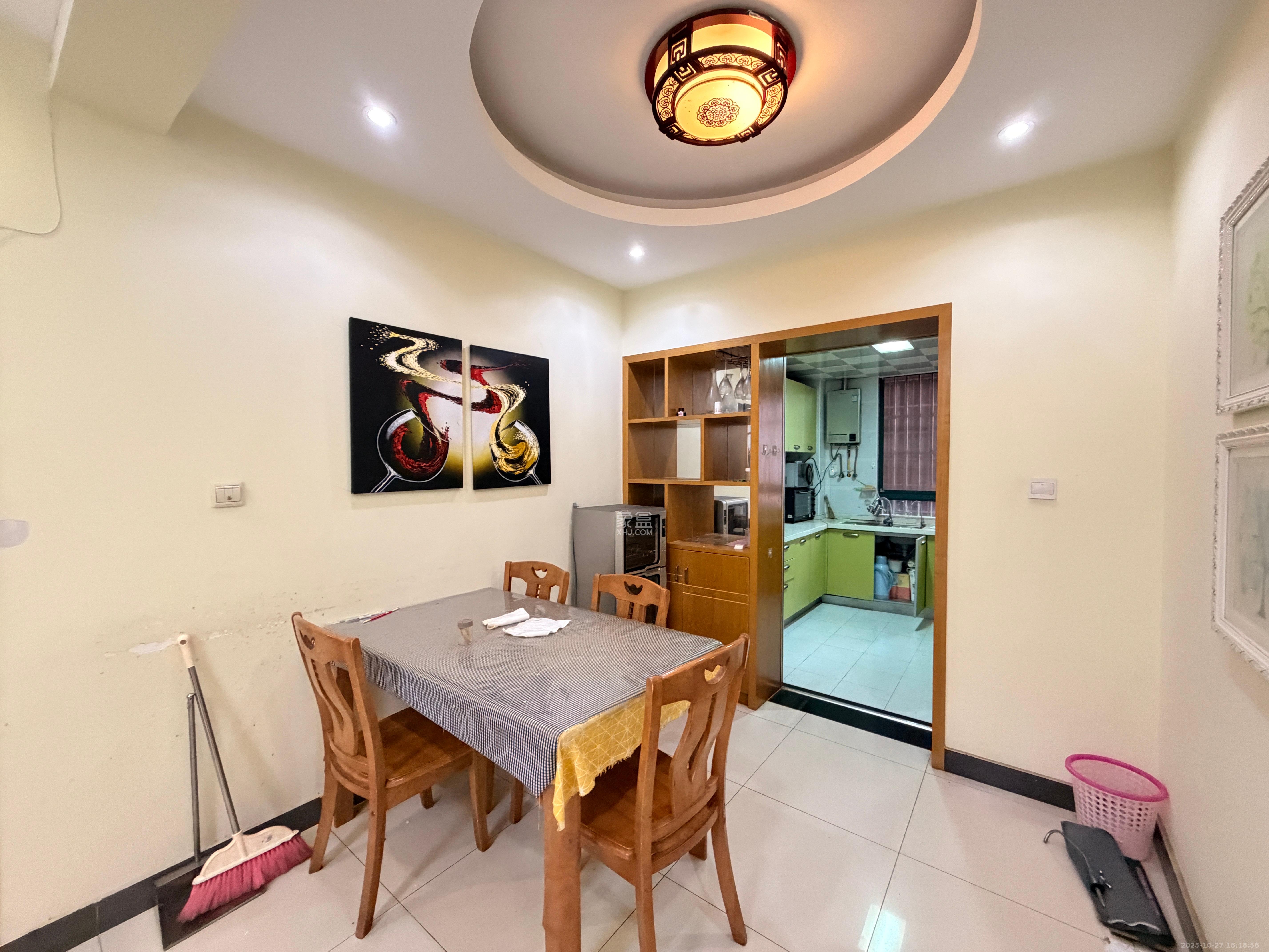 筑梦佳园 3室2厅2卫 1700.0元/月 筑梦佳园 3室2厅2卫 1700.0元/月室内图