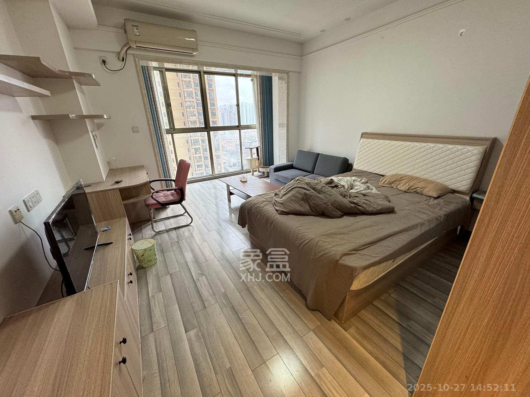 江山帝景哈佛  1室1厅1卫    1400.0元/月 江山帝景哈佛  1室1厅1卫    1400.0元/月