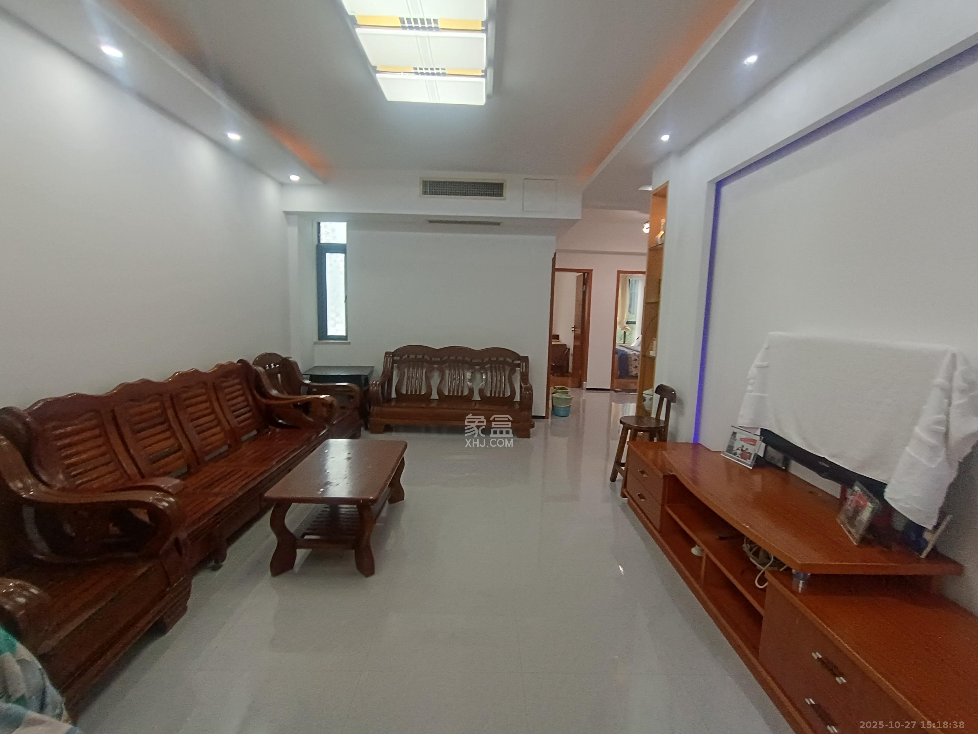 岳银欣苑  2室2厅1卫    2200.0元/月