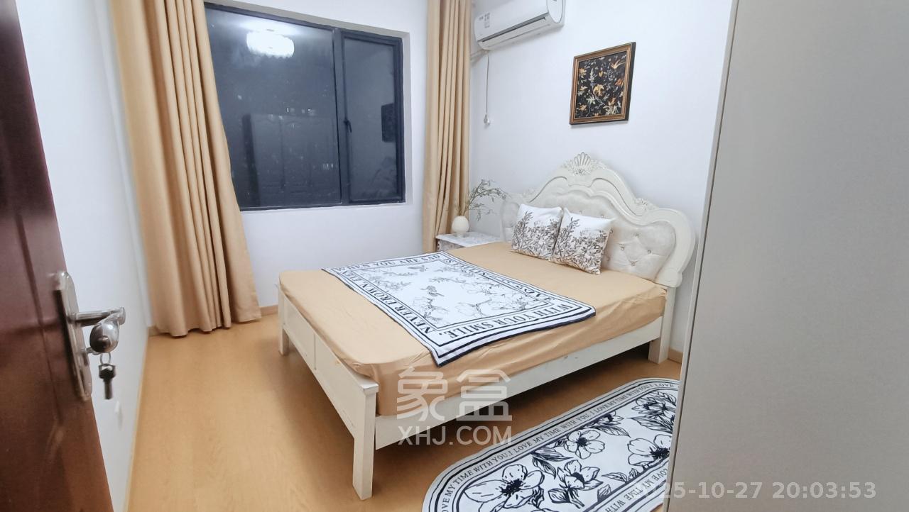 融圣国际  4室2厅2卫    4200.0元/月室内图