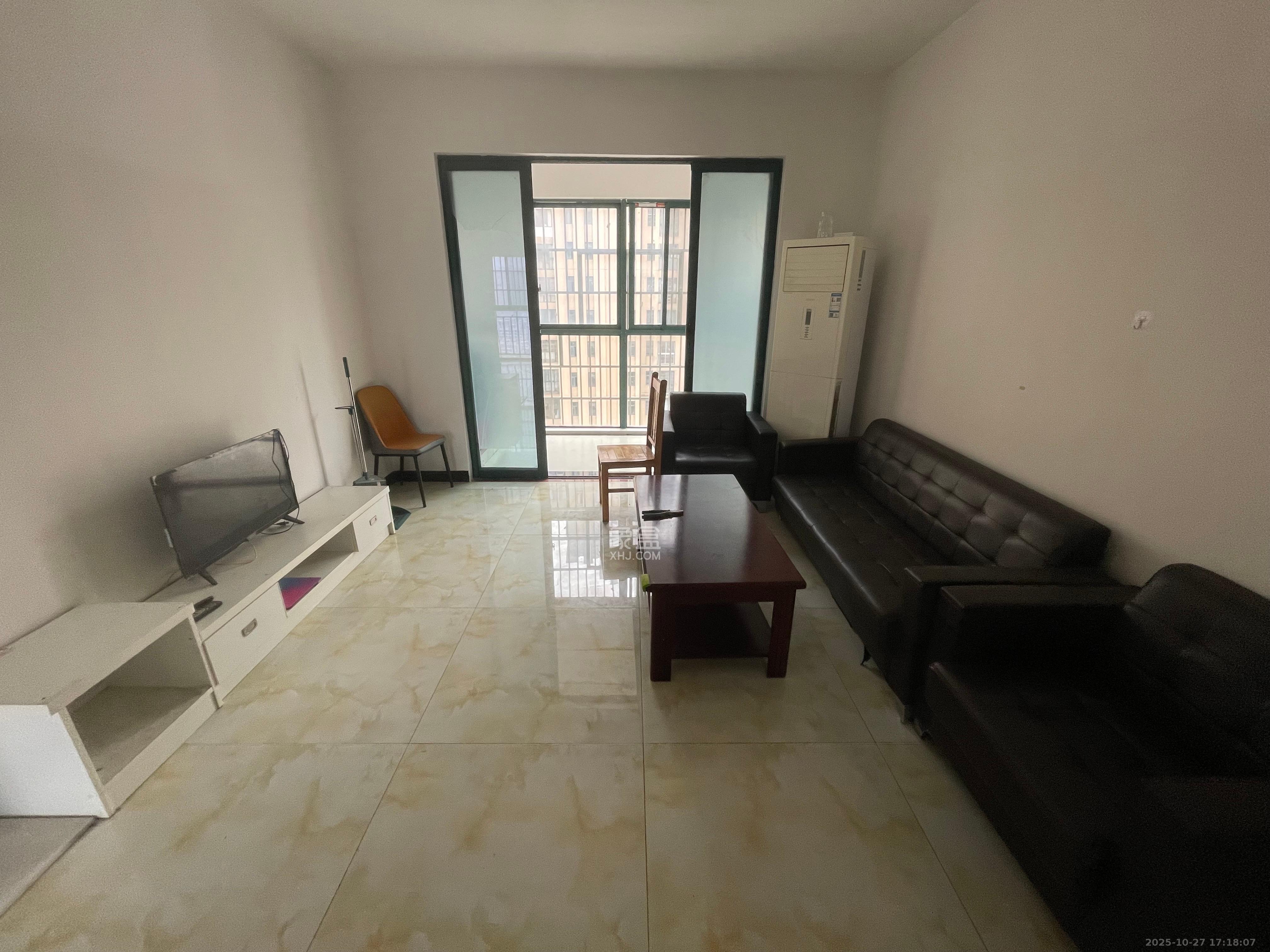 洋湖时代 3室1厅1卫 1900.0元/月 洋湖时代 3室1厅1卫 1900.0元/月室内图