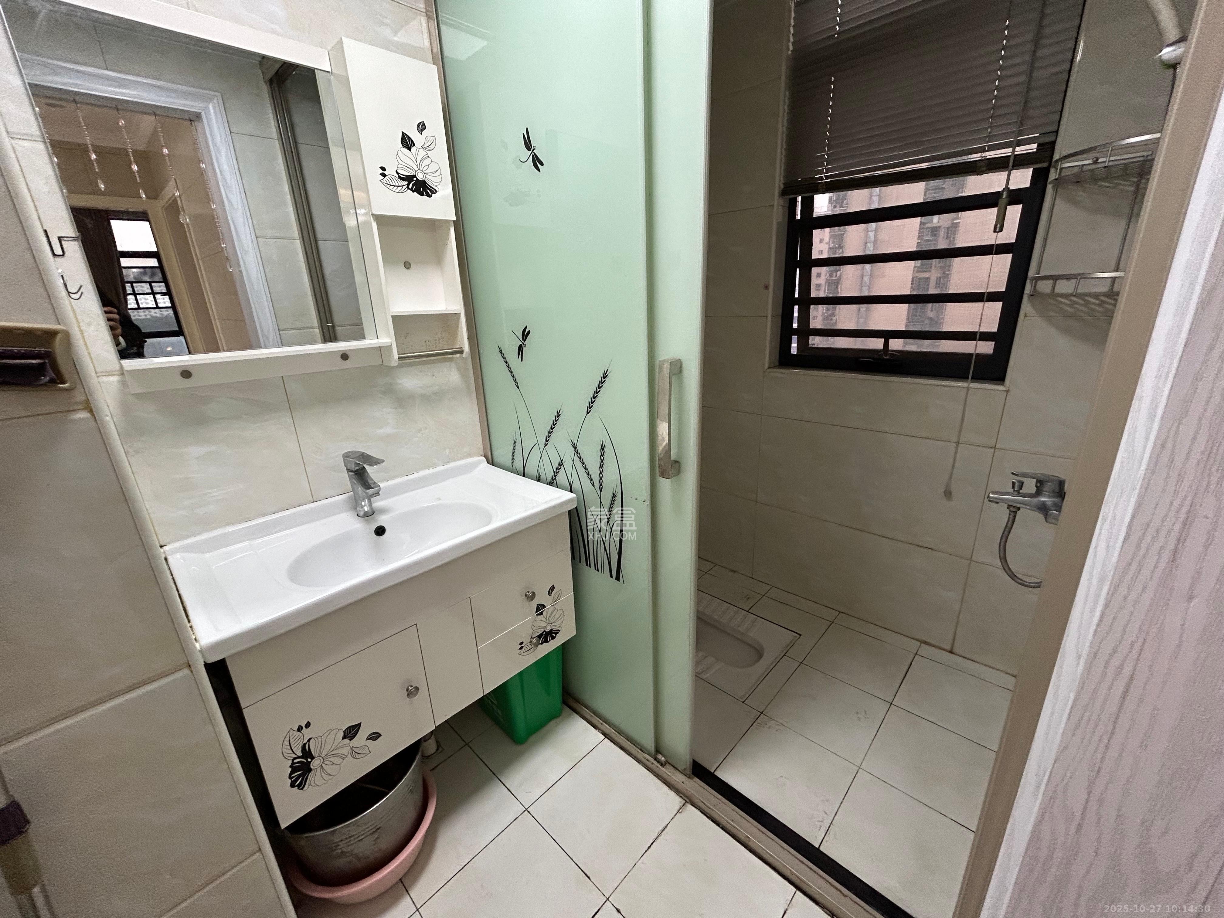 天元涉外景园C区 3室2厅2卫 2800.0元/月 天元涉外景园C区 3室2厅2卫 2800.0元/月室内图