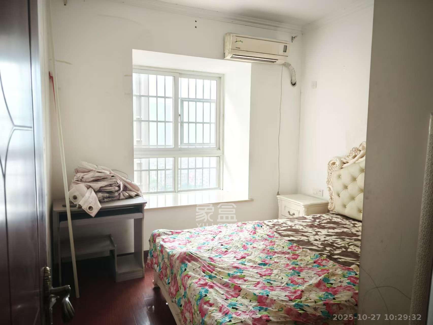 上河国际C区  3室2厅2卫    3000.0元/月 上河国际C区  3室2厅2卫    3000.0元/月室内图