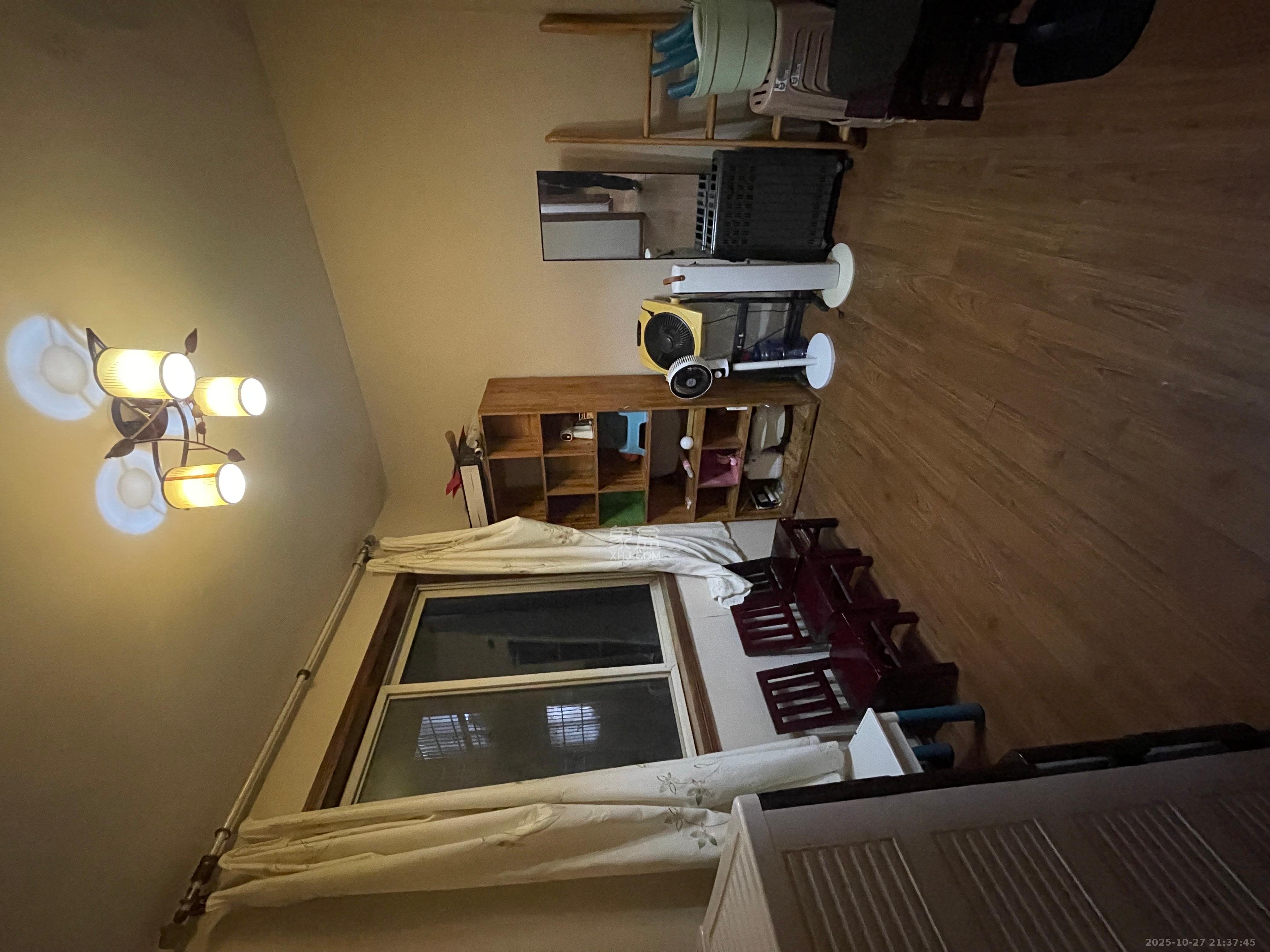 天翔新新家园 3室2厅1卫 1800.0元/月 天翔新新家园 3室2厅1卫 1800.0元/月室内图