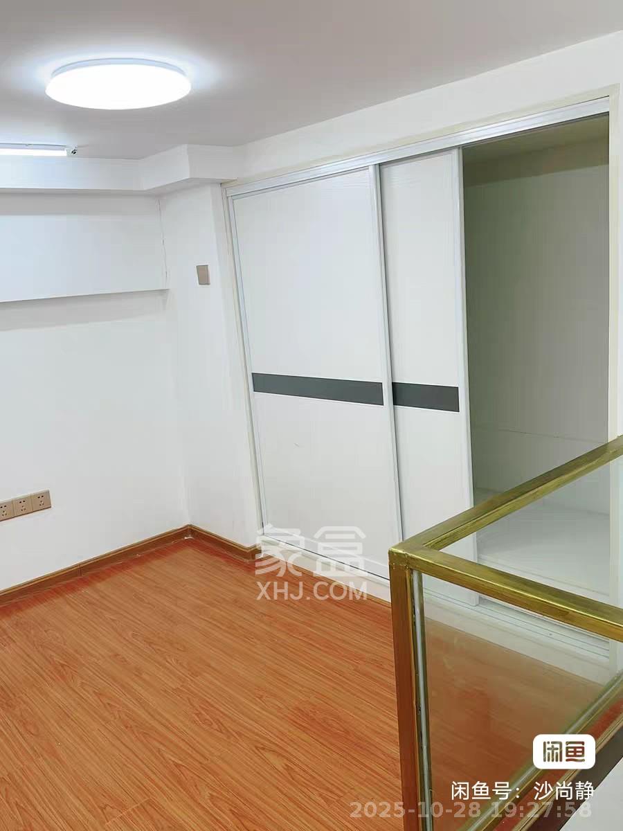 华润置地广场二期  2室0厅0卫    1800.0元/月 华润置地广场二期  2室0厅0卫    1800.0元/月室内图