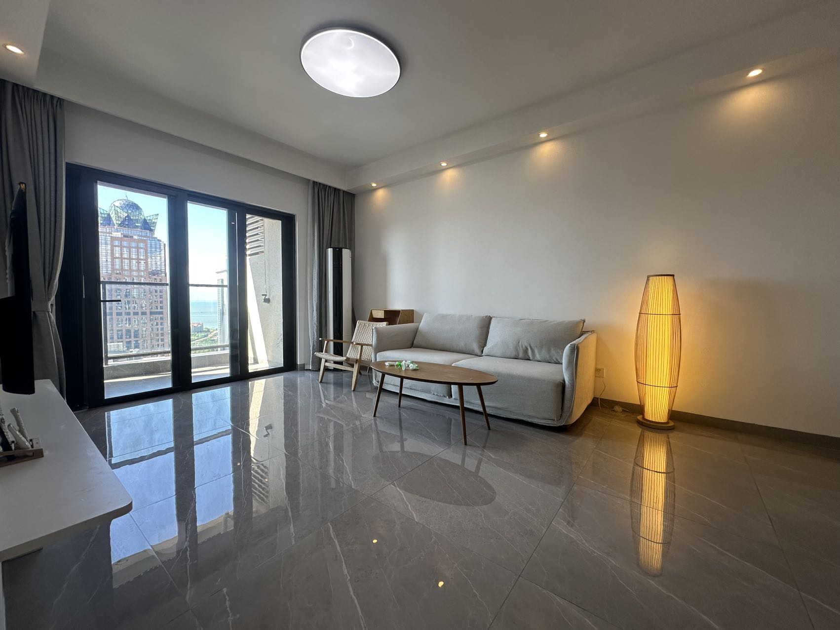 华润中心  2室2厅1卫    4200.0元/月 华润中心  2室2厅1卫    4200.0元/月户型图