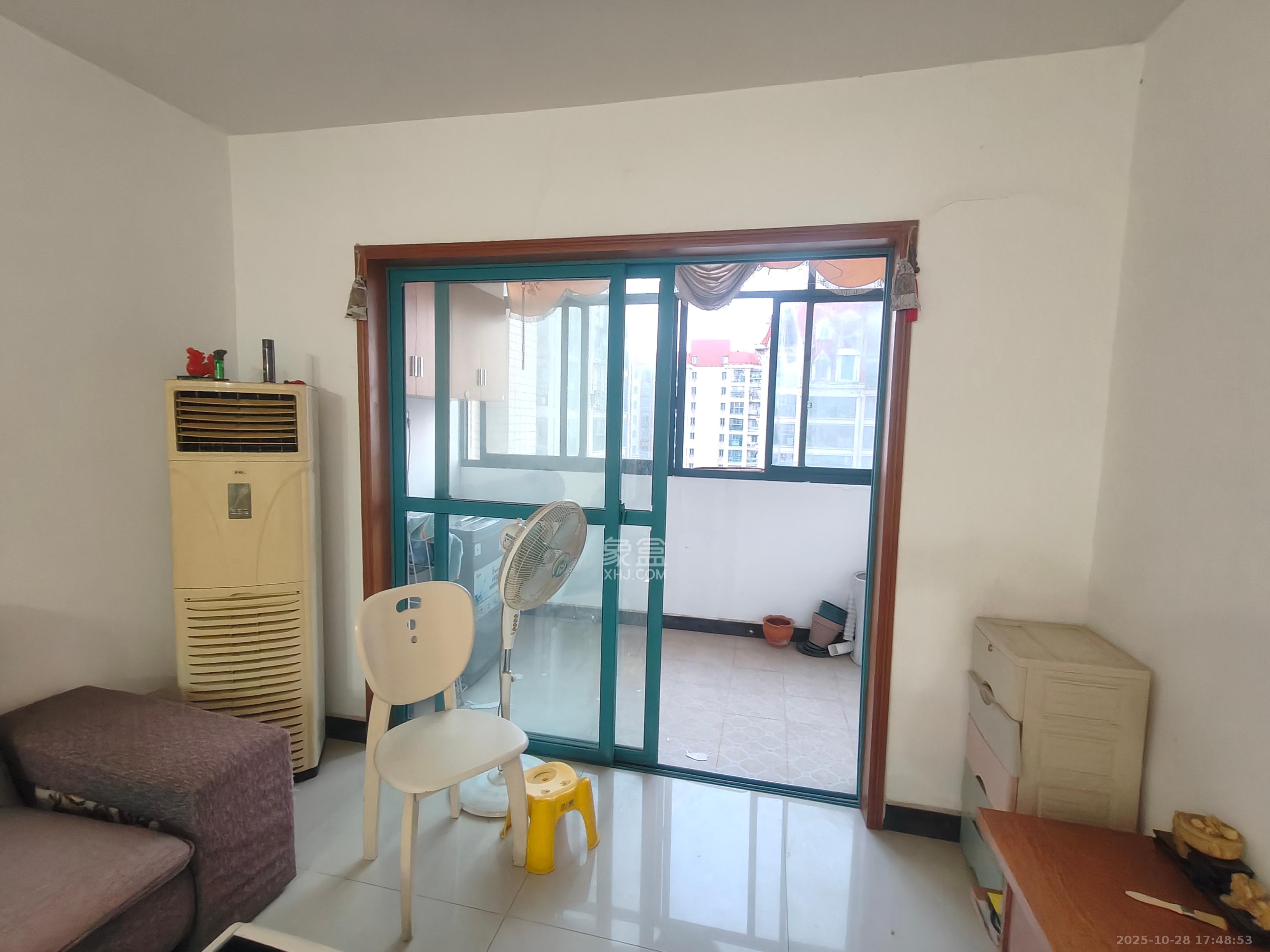 蝴蝶谷 2室2厅1卫 1500.0元/月 蝴蝶谷 2室2厅1卫 1500.0元/月室内图