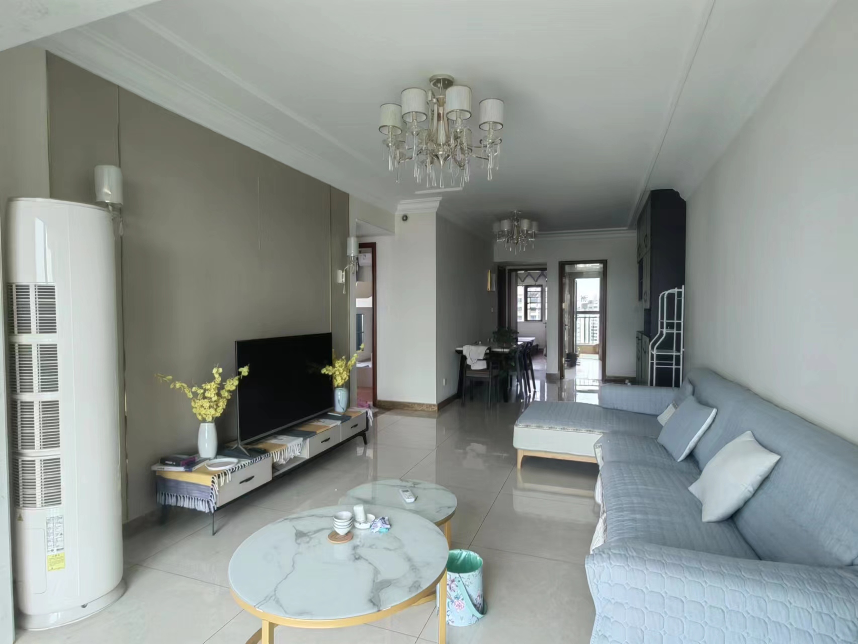 恒大绿洲  3室2厅2卫    2000.0元/月室内图