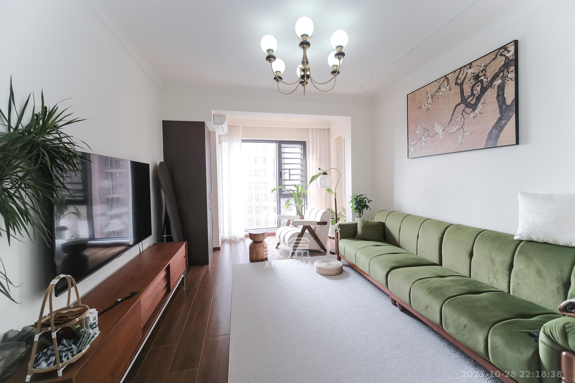 三一街区 2室2厅1卫 68.0万 三一街区 2室2厅1卫 68.0万客厅