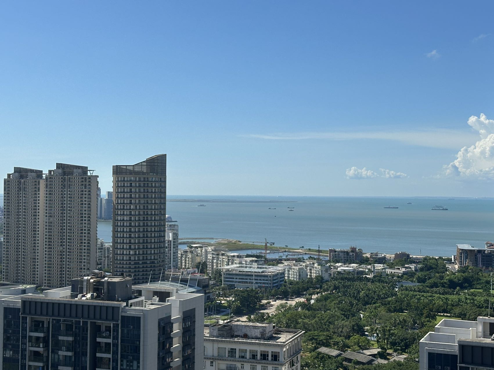 华润中心  2室2厅1卫    4200.0元/月 华润中心  2室2厅1卫    4200.0元/月小区图