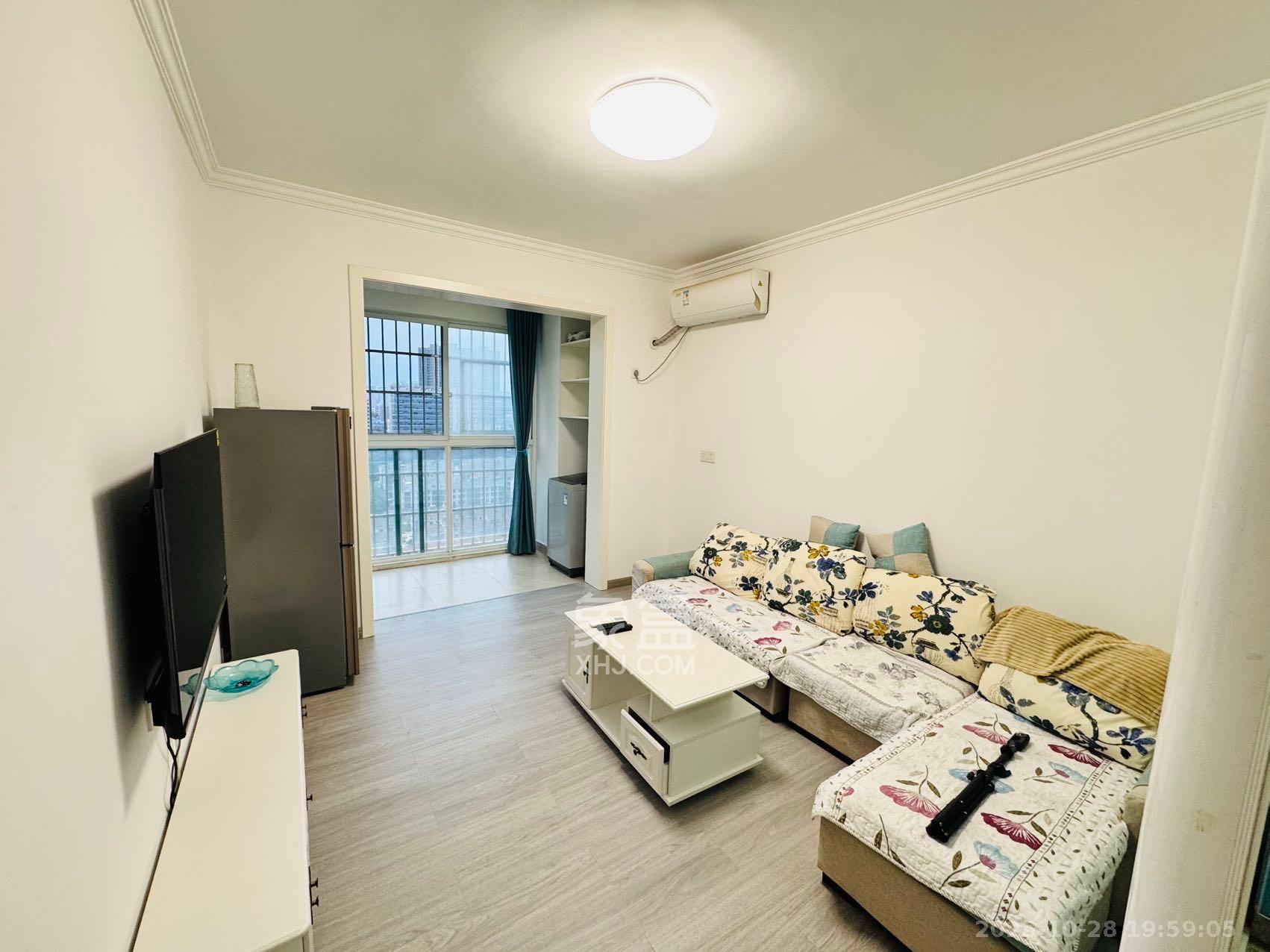 恒丰天湘华庭  1室1厅1卫    1800.0元/月 恒丰天湘华庭  1室1厅1卫    1800.0元/月室内图