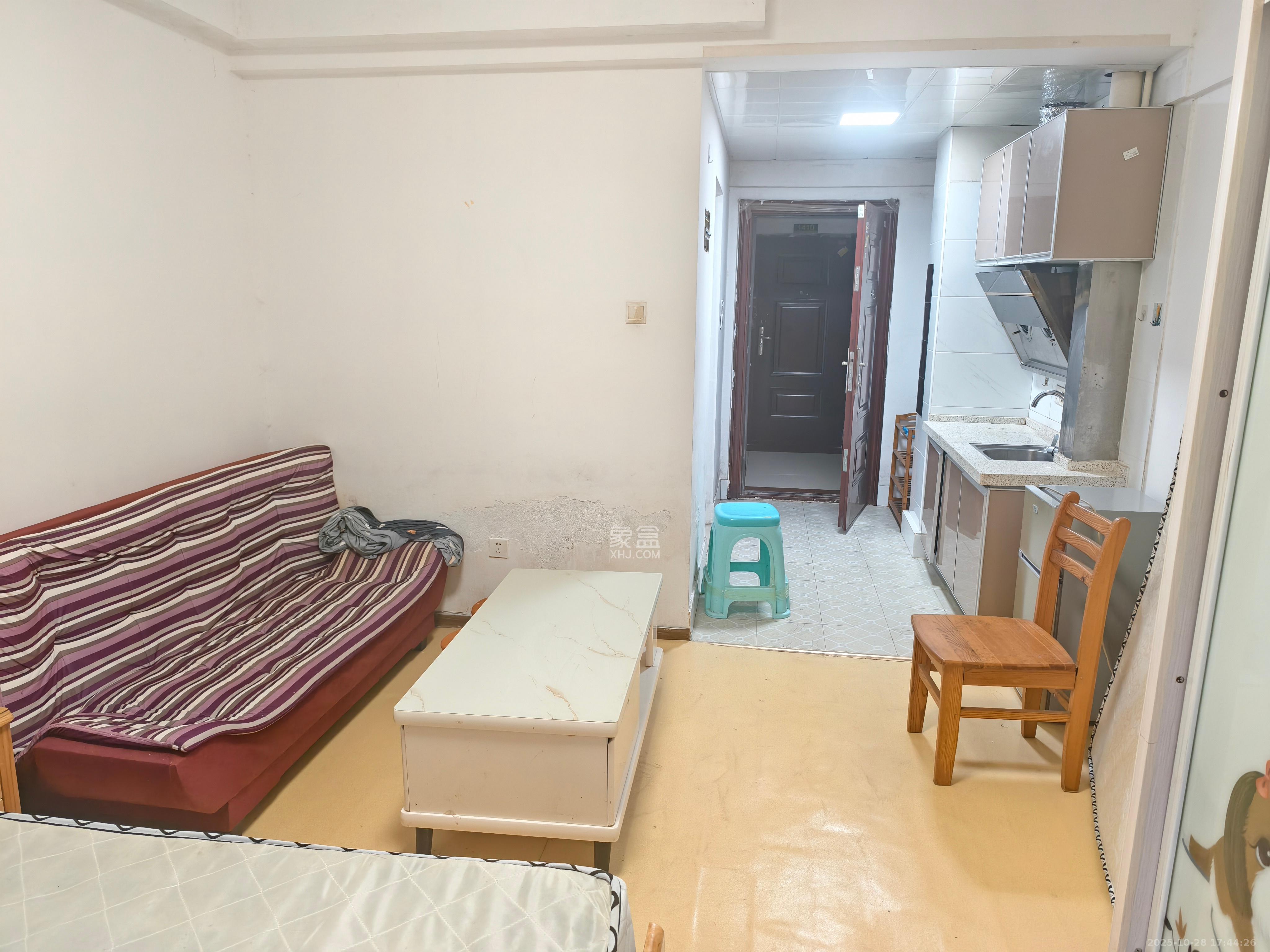 钰龙天下二期(钰龙佳园) 1室1厅1卫 1050.0元/月 钰龙天下二期(钰龙佳园) 1室1厅1卫 1050.0元/月室内图