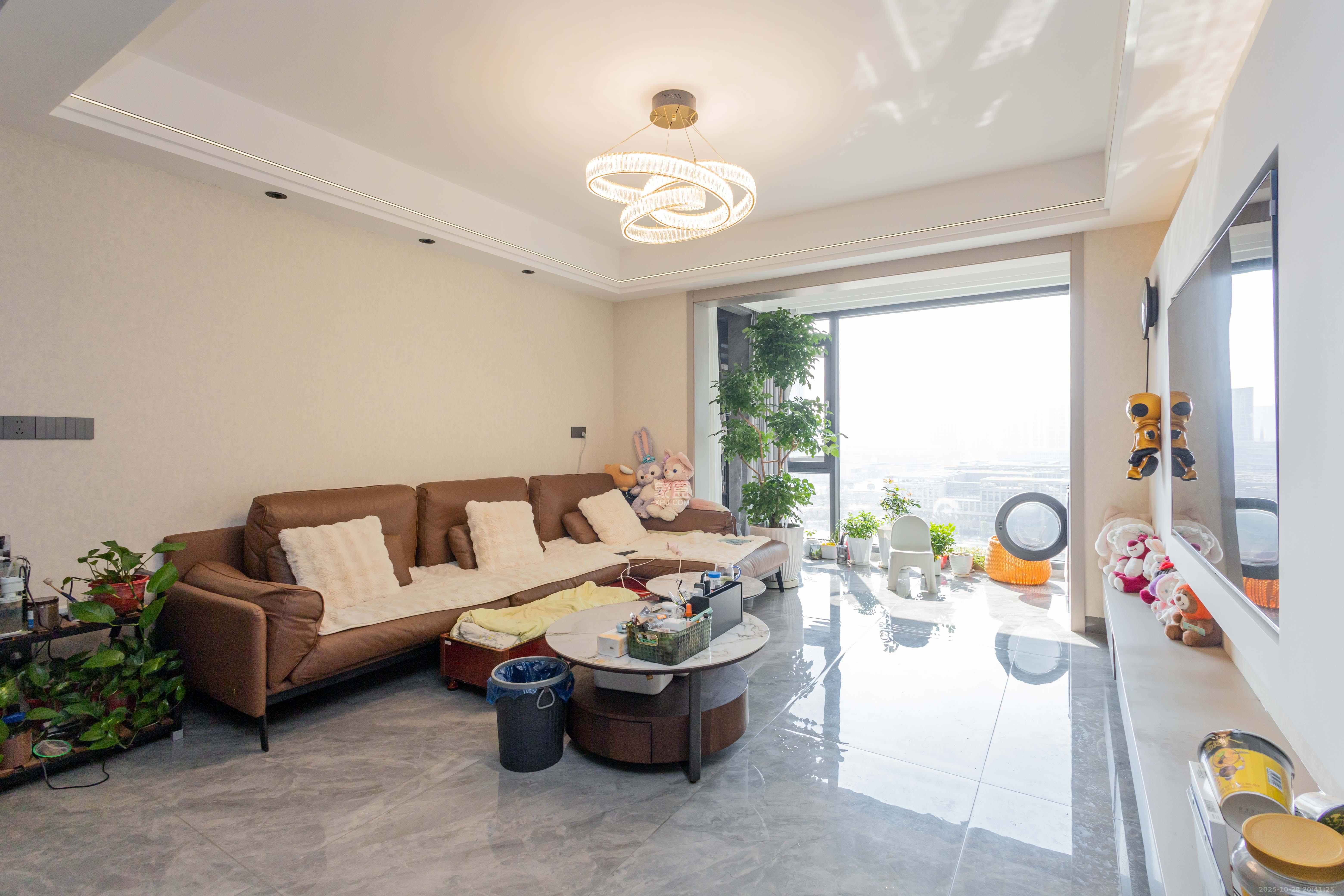 中交中央公园D5区  3室2厅2卫    158.0万 中交中央公园D5区  3室2厅2卫    158.0万客厅