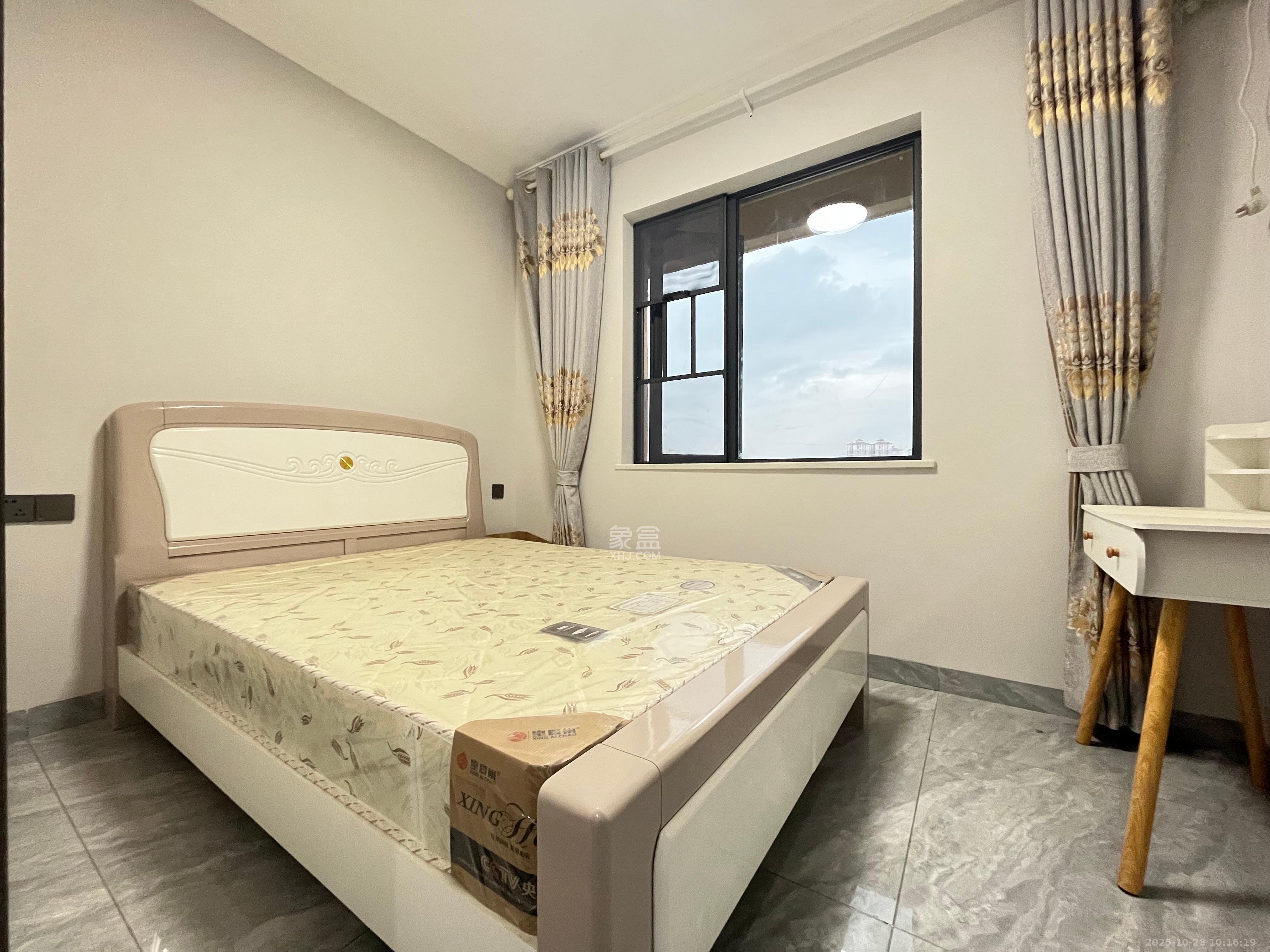 金南家园三期  3室2厅1卫    3200.0元/月室内图