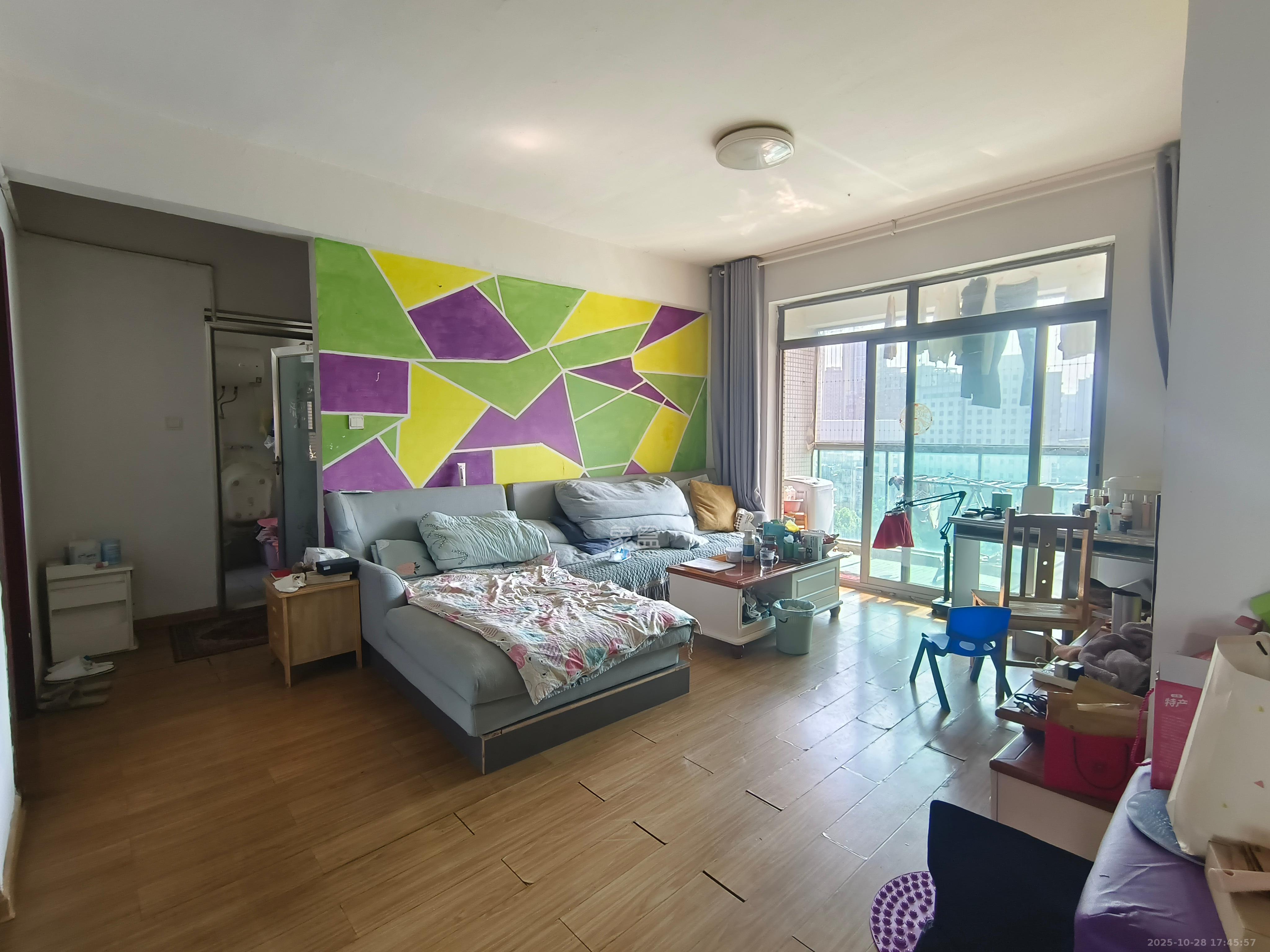 新城新世界一二三期  3室2厅1卫    92.0万