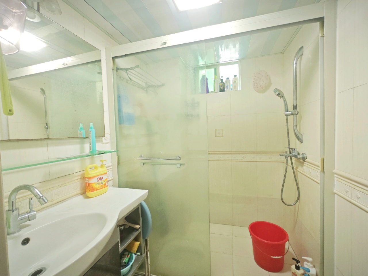 美舍园  4室2厅2卫    2900.0元/月室内图