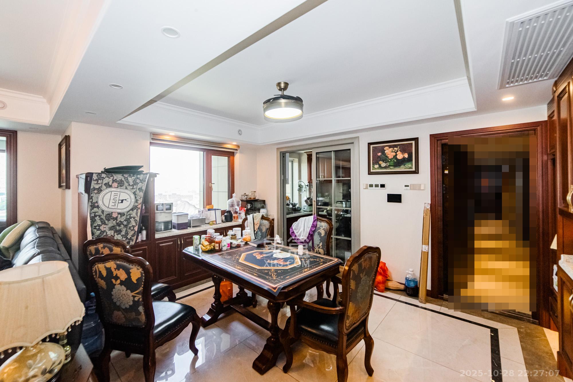 北辰三角洲C3区  3室2厅2卫    228.0万 北辰三角洲C3区  3室2厅2卫    228.0万客厅