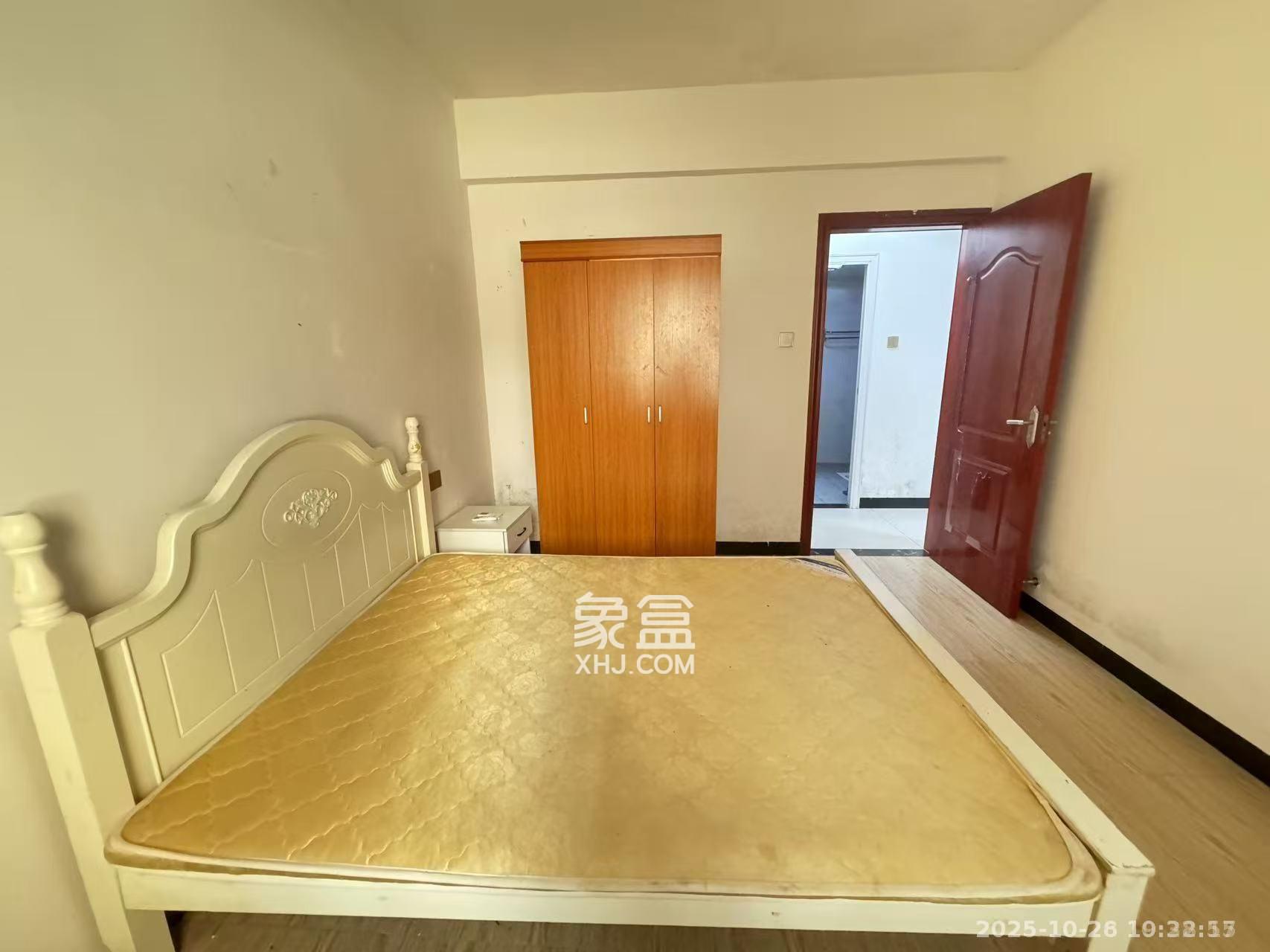 西韵佳苑  2室1厅1卫    2200.0元/月 西韵佳苑  2室1厅1卫    2200.0元/月室内图