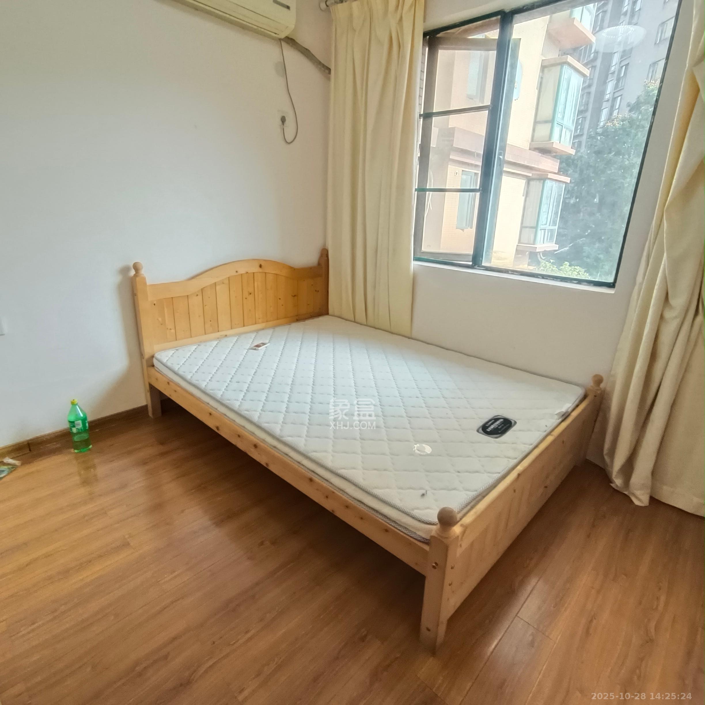 绿洲花园 2室1厅1卫 2200.0元/月 绿洲花园 2室1厅1卫 2200.0元/月室内图