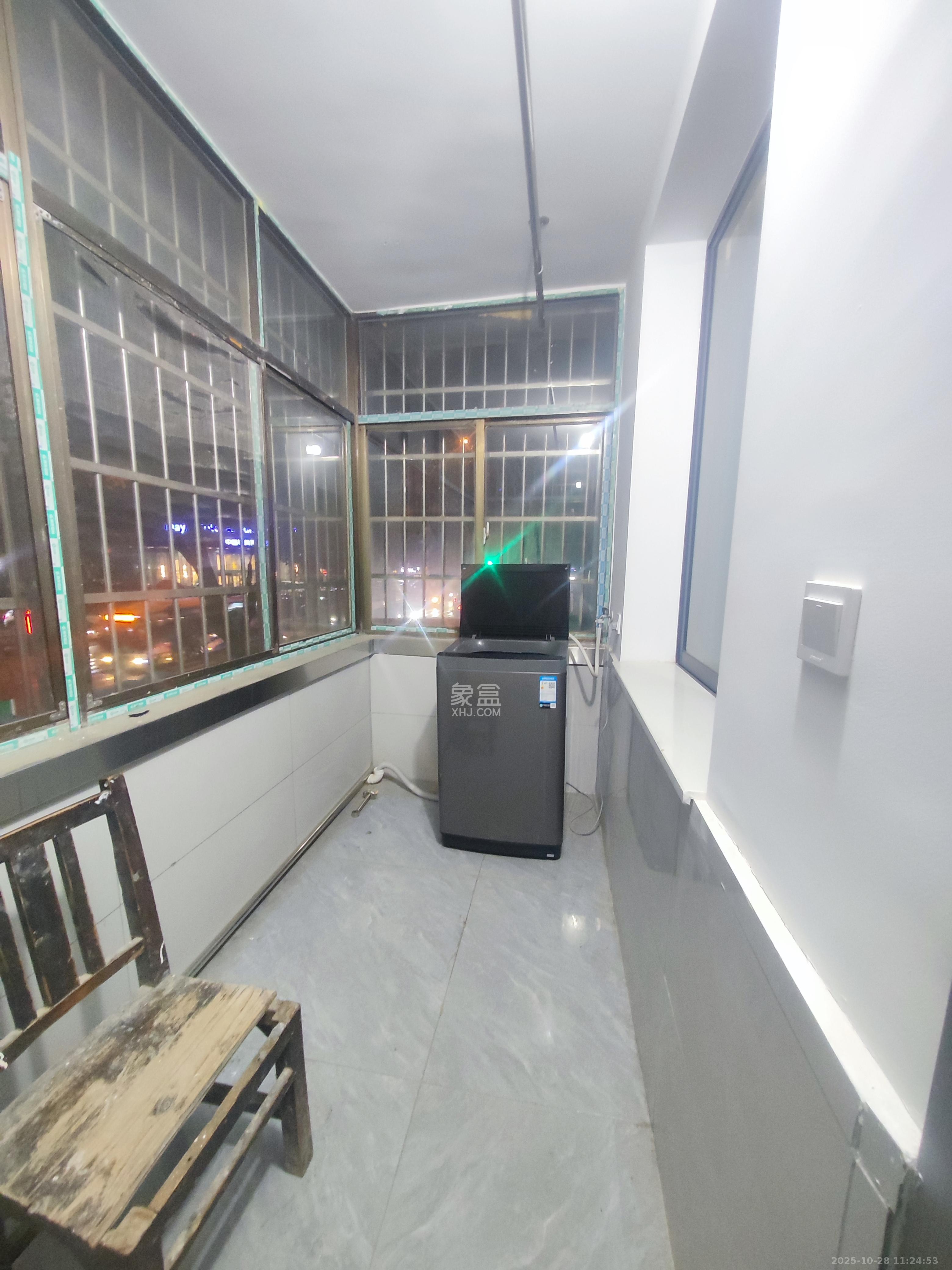 向韶村  2室1厅1卫    2000.0元/月室内图