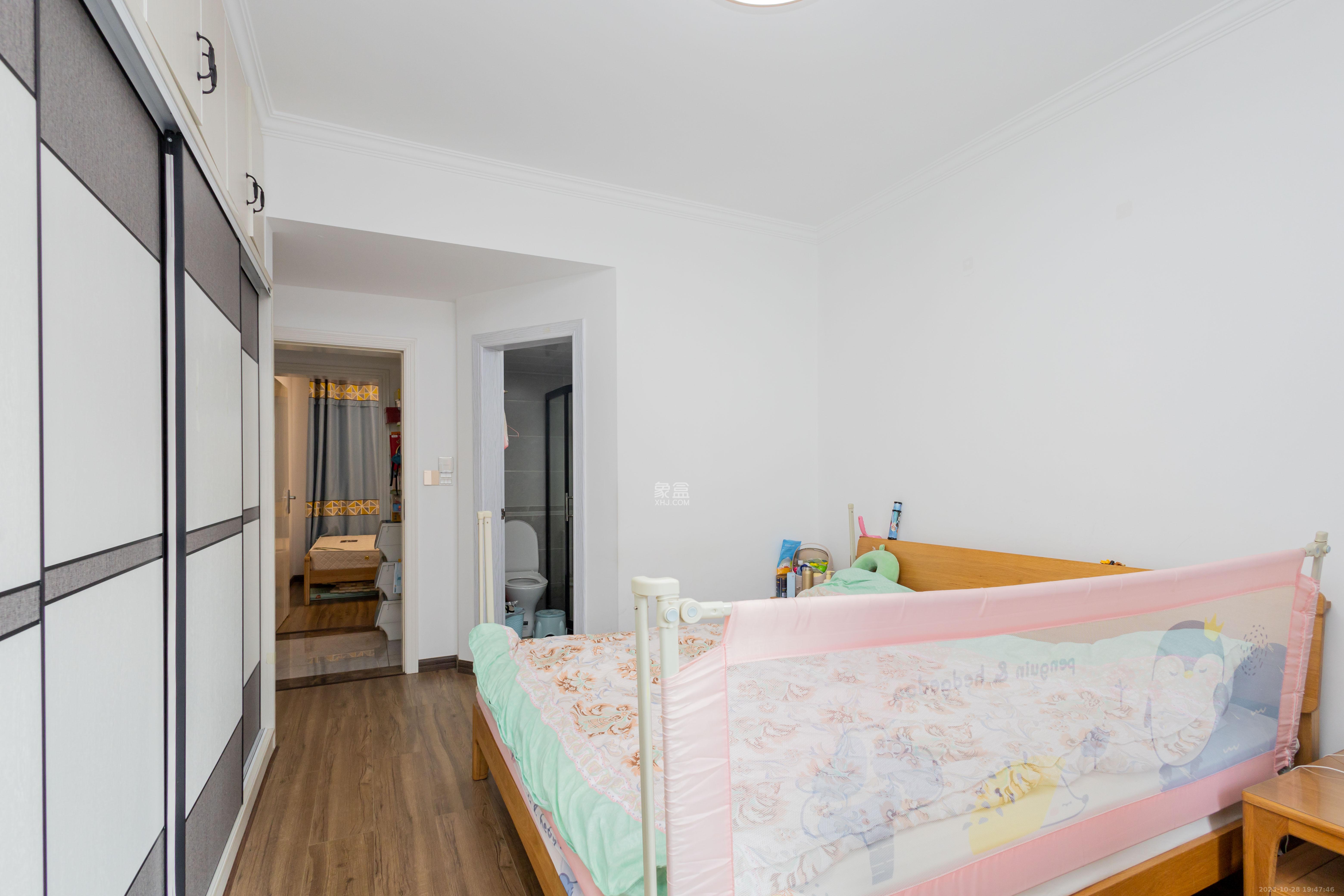 东业上城嘉苑(晟悦国际) 3室2厅2卫 79.8万 东业上城嘉苑(晟悦国际) 3室2厅2卫 79.8万卧室