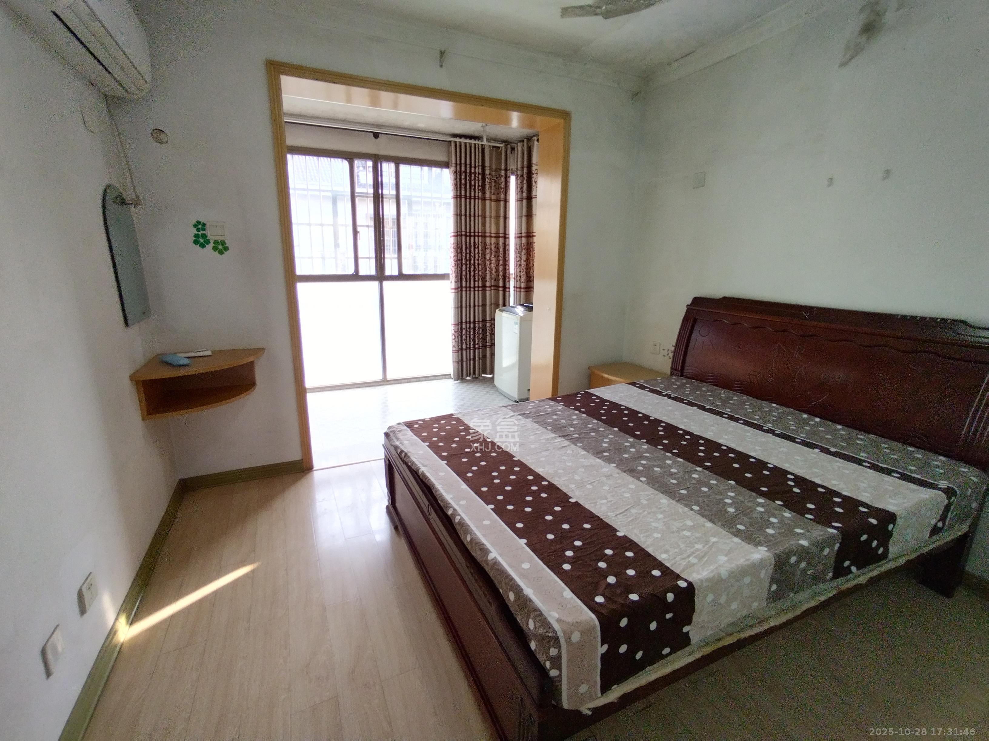 新诚小区  3室2厅2卫    1600.0元/月 新诚小区  3室2厅2卫    1600.0元/月室内图