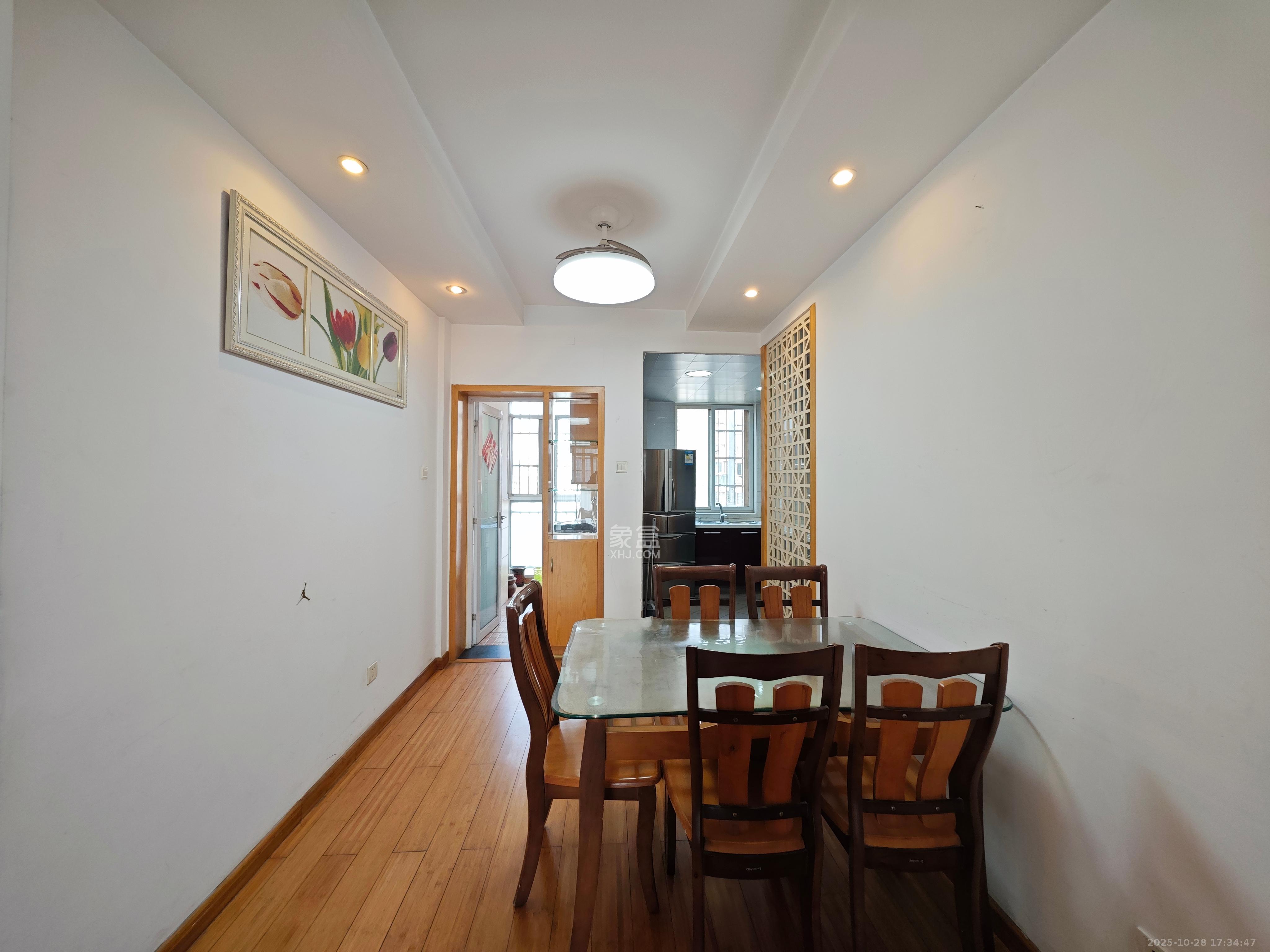 柠檬丽都 3室2厅2卫 2800.0元/月 柠檬丽都 3室2厅2卫 2800.0元/月室内图