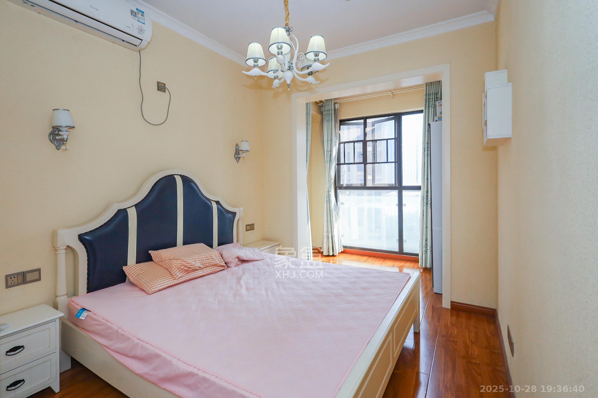 南山雍江汇（滨江国际新城）  1室0厅0卫    108.0万卧室