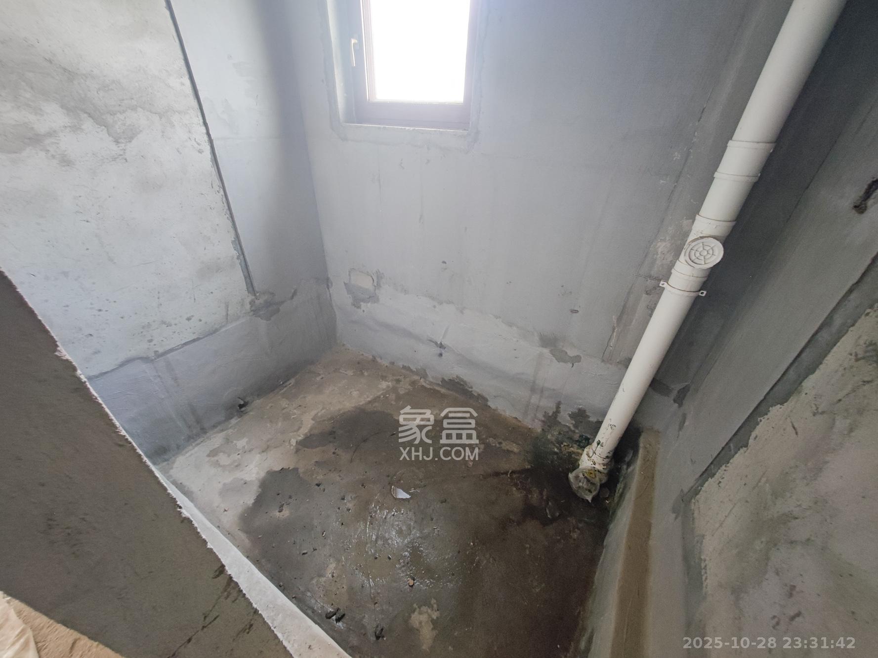 湘核新家园  4室2厅2卫    128.0万 湘核新家园  4室2厅2卫    128.0万卫生间