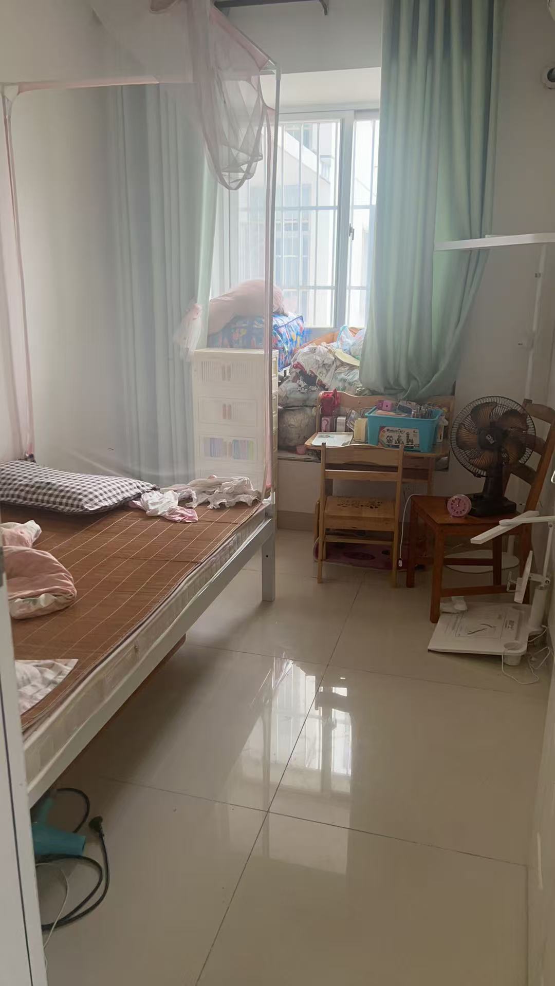 海建花园  1室0厅0卫    1800.0元/月室内图