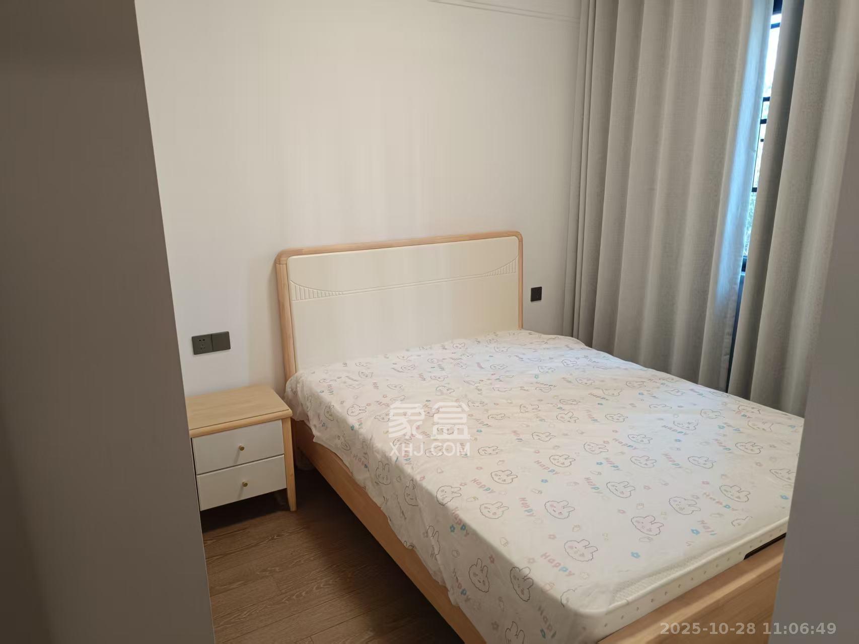 万科天空之境  3室1厅2卫    2600.0元/月室内图