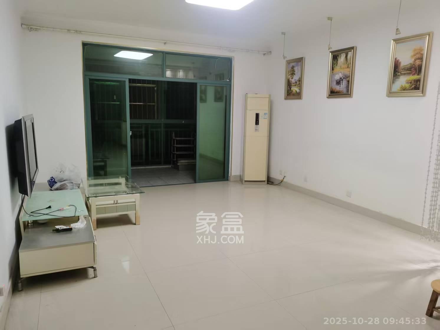 柠檬丽都  4室3厅2卫    2300.0元/月 柠檬丽都  4室3厅2卫    2300.0元/月室内图1