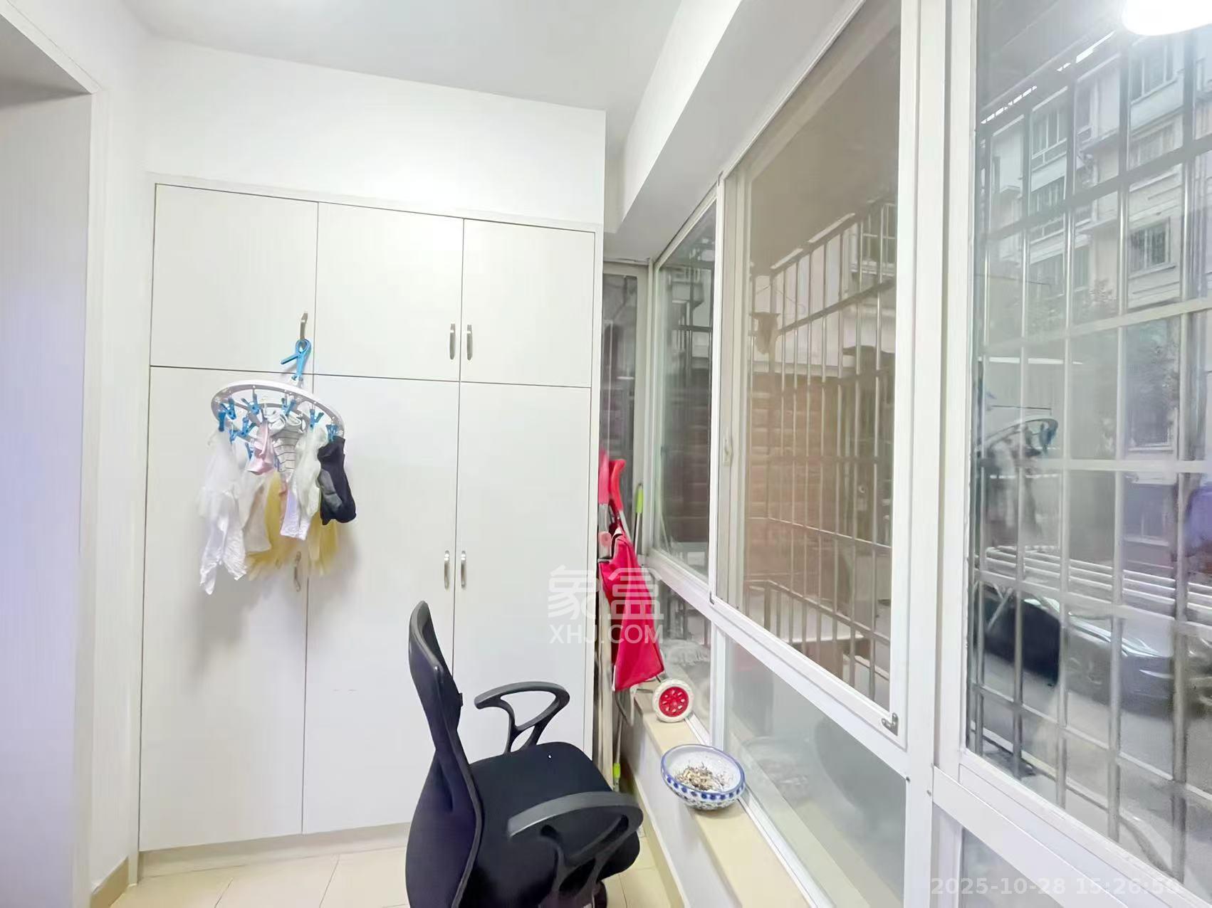 恩瑞麓山名园（龙王港小区）  2室2厅1卫    1500.0元/月室内图