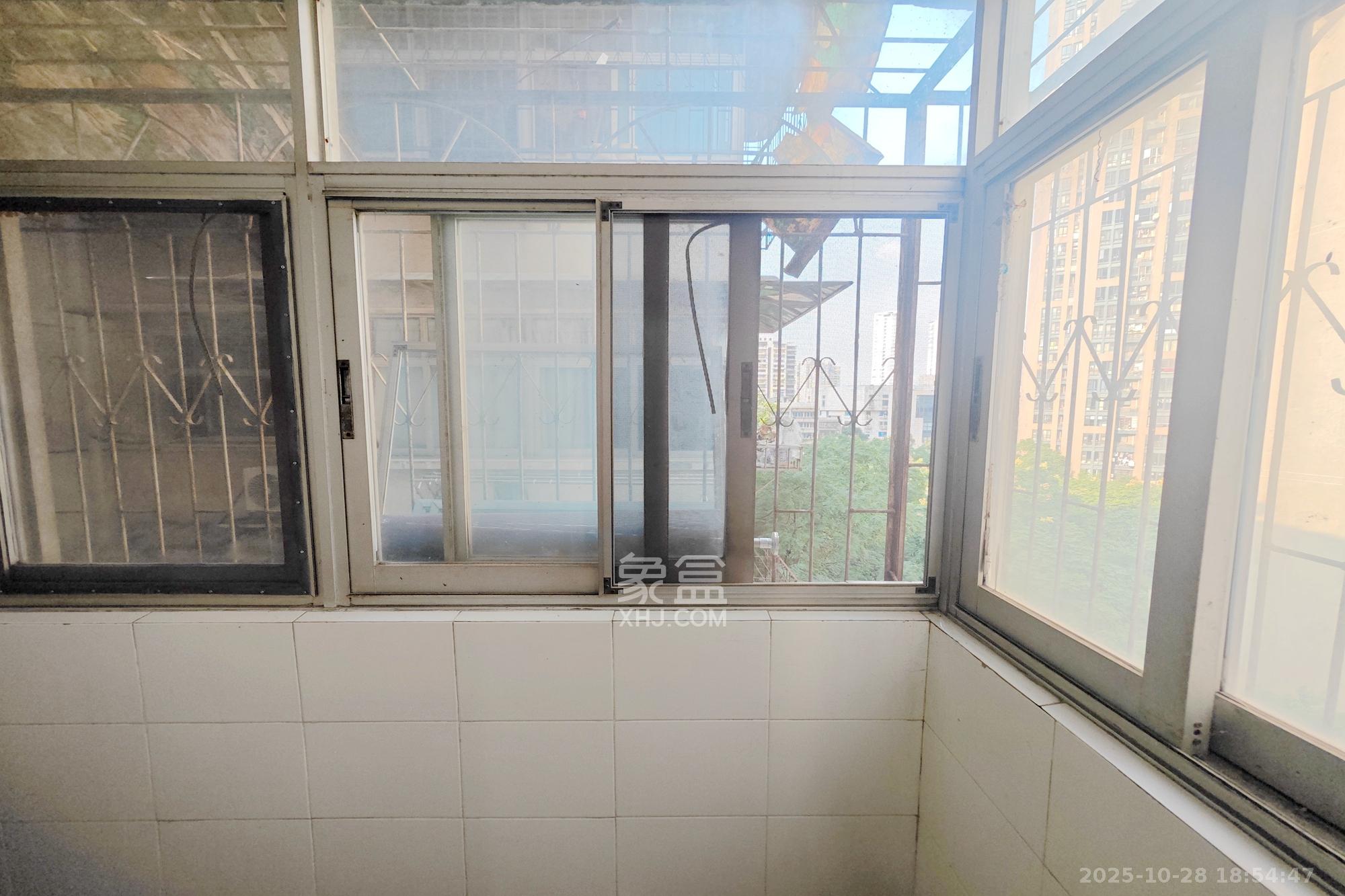 生物药厂宿舍  2室2厅1卫    39.8万阳台