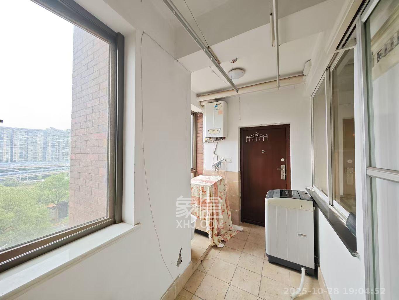 奥林匹克花园  3室2厅2卫    3500.0元/月 奥林匹克花园  3室2厅2卫    3500.0元/月室内图