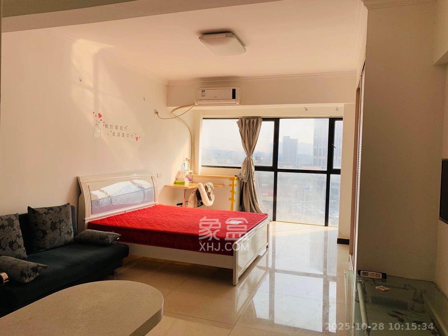 麓谷明珠 1室1厅1卫 1300.0元/月 麓谷明珠 1室1厅1卫 1300.0元/月室内图