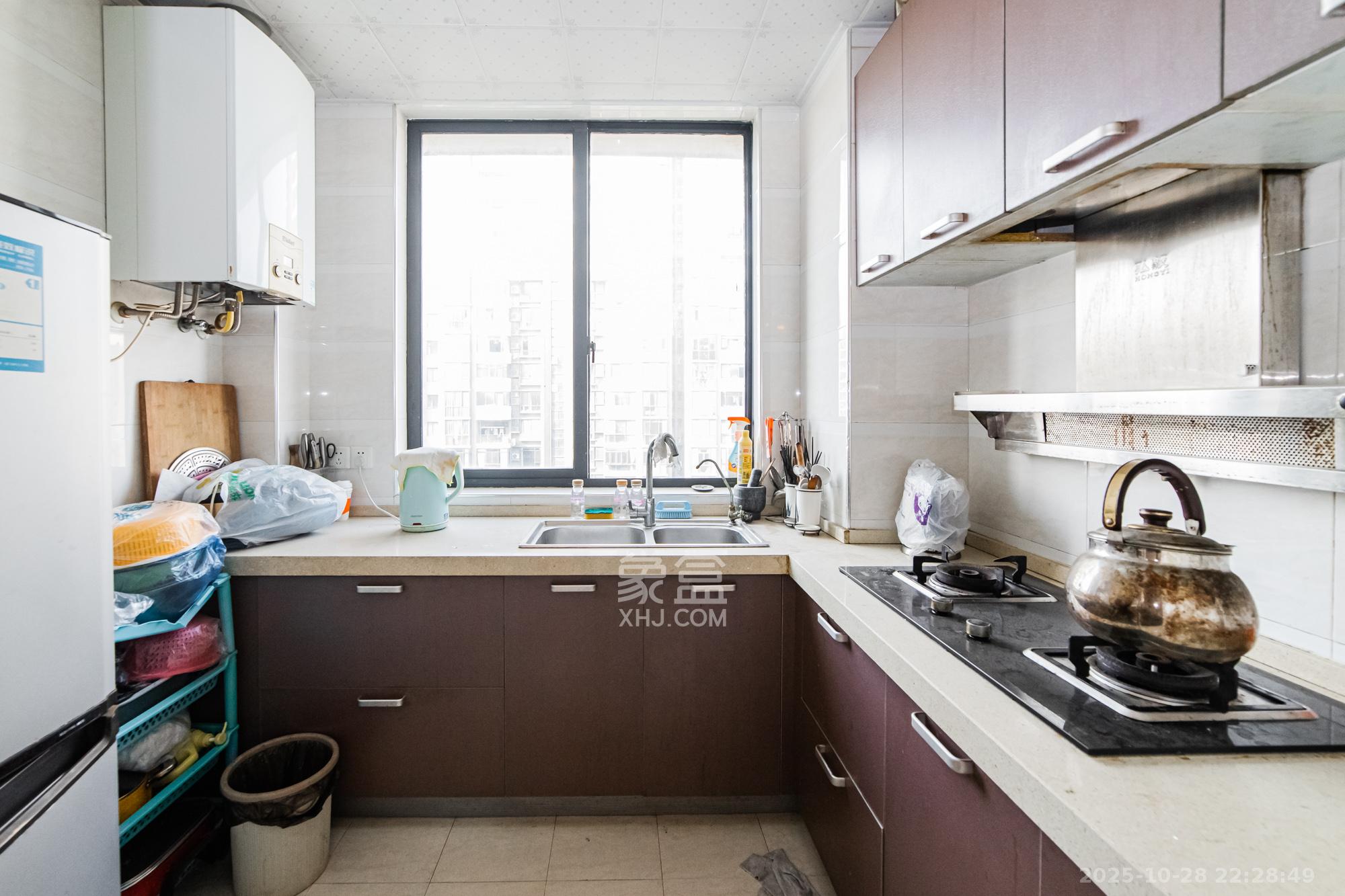 湘江世纪城悦江苑 2室2厅1卫 80.0万 湘江世纪城悦江苑 2室2厅1卫 80.0万厨房