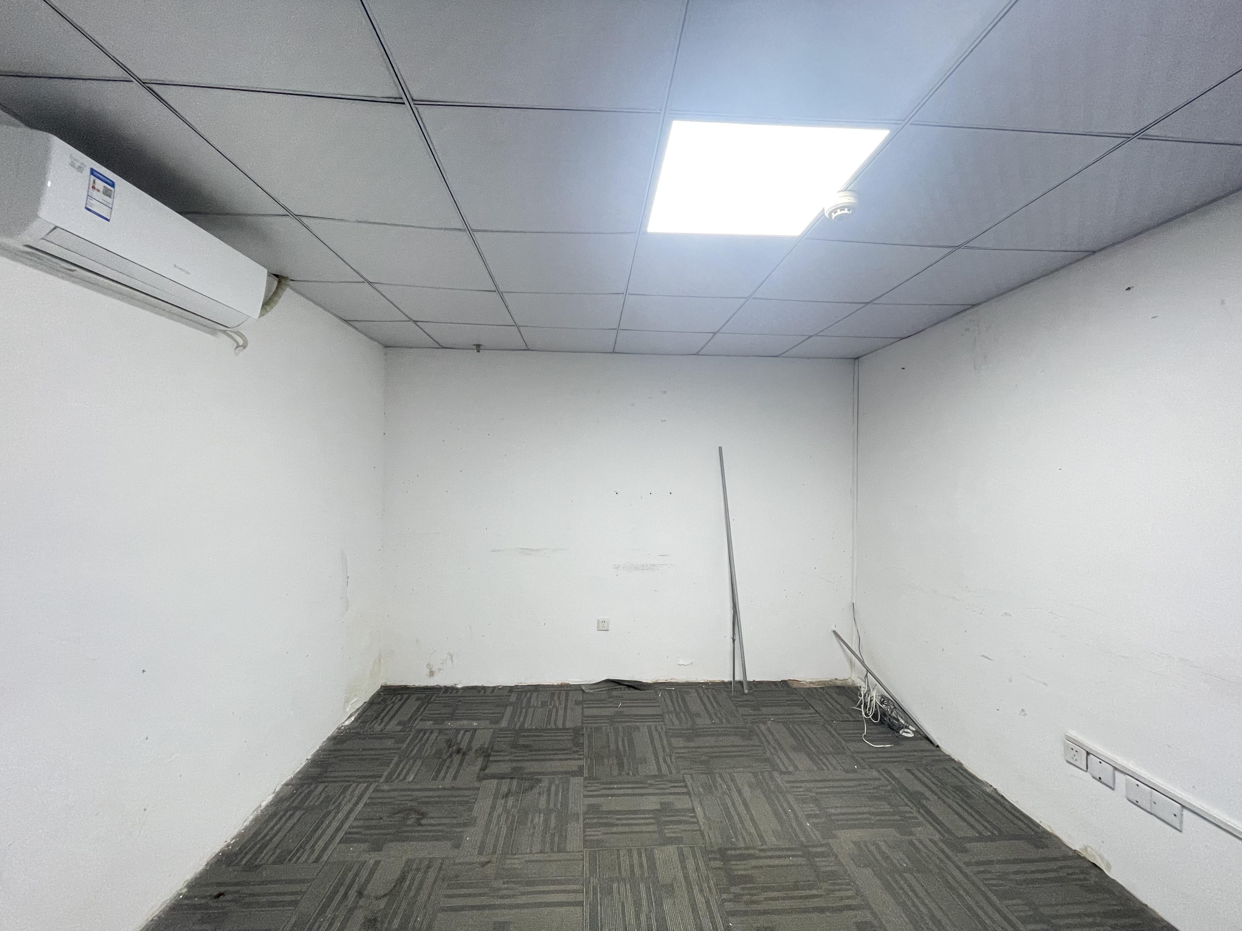 景瑞大厦  1室1厅1卫    6000.0元/月室内图