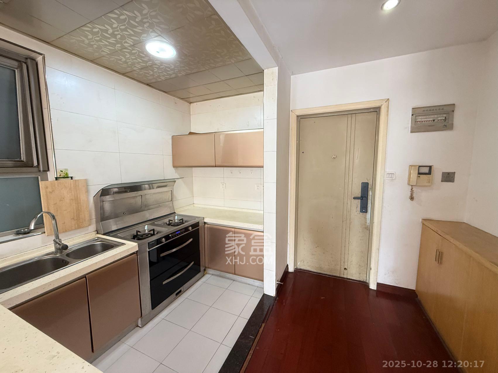 怡海星城  1室1厅1卫    1200.0元/月室内图