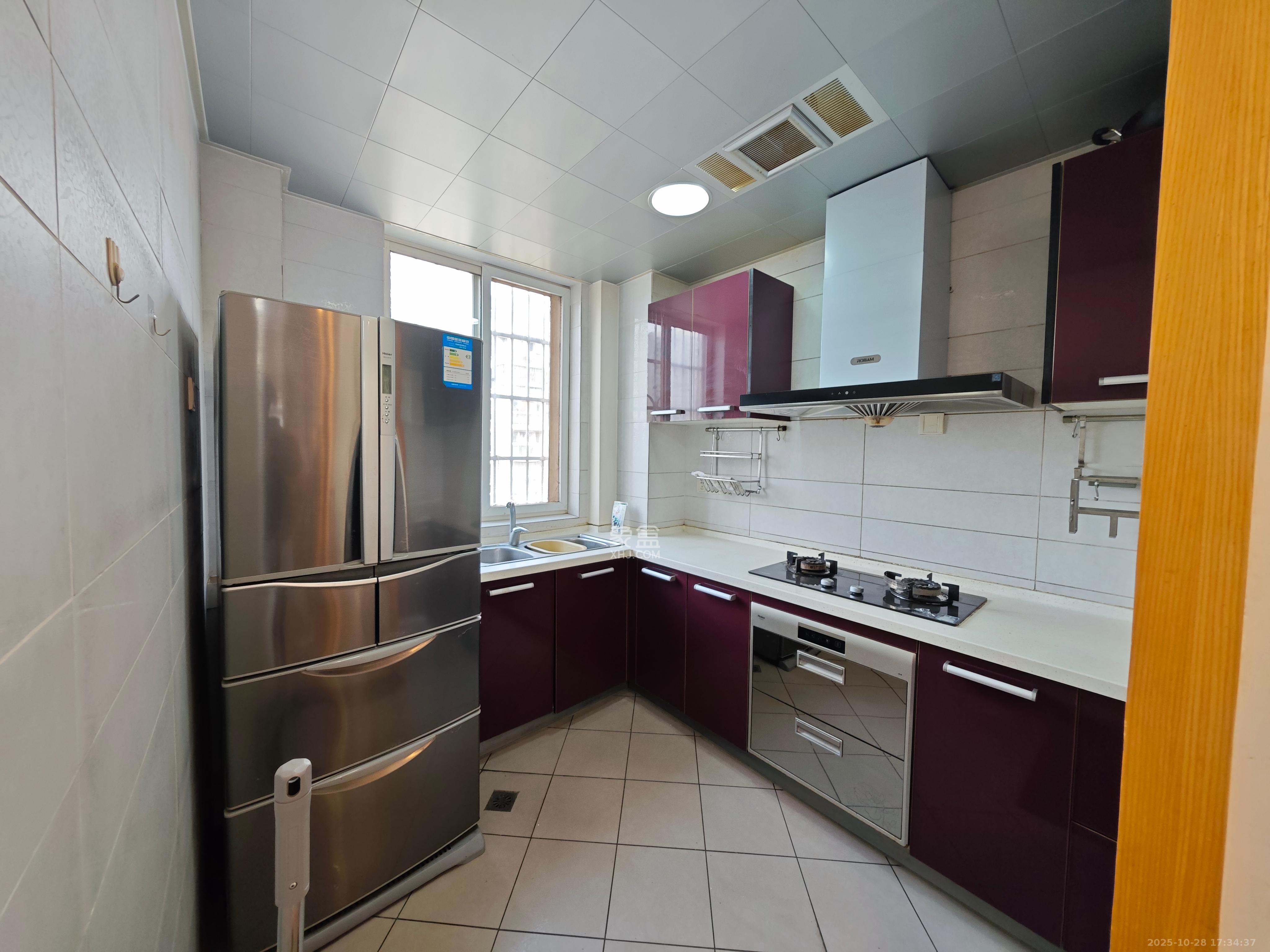 柠檬丽都 3室2厅2卫 2800.0元/月 柠檬丽都 3室2厅2卫 2800.0元/月室内图