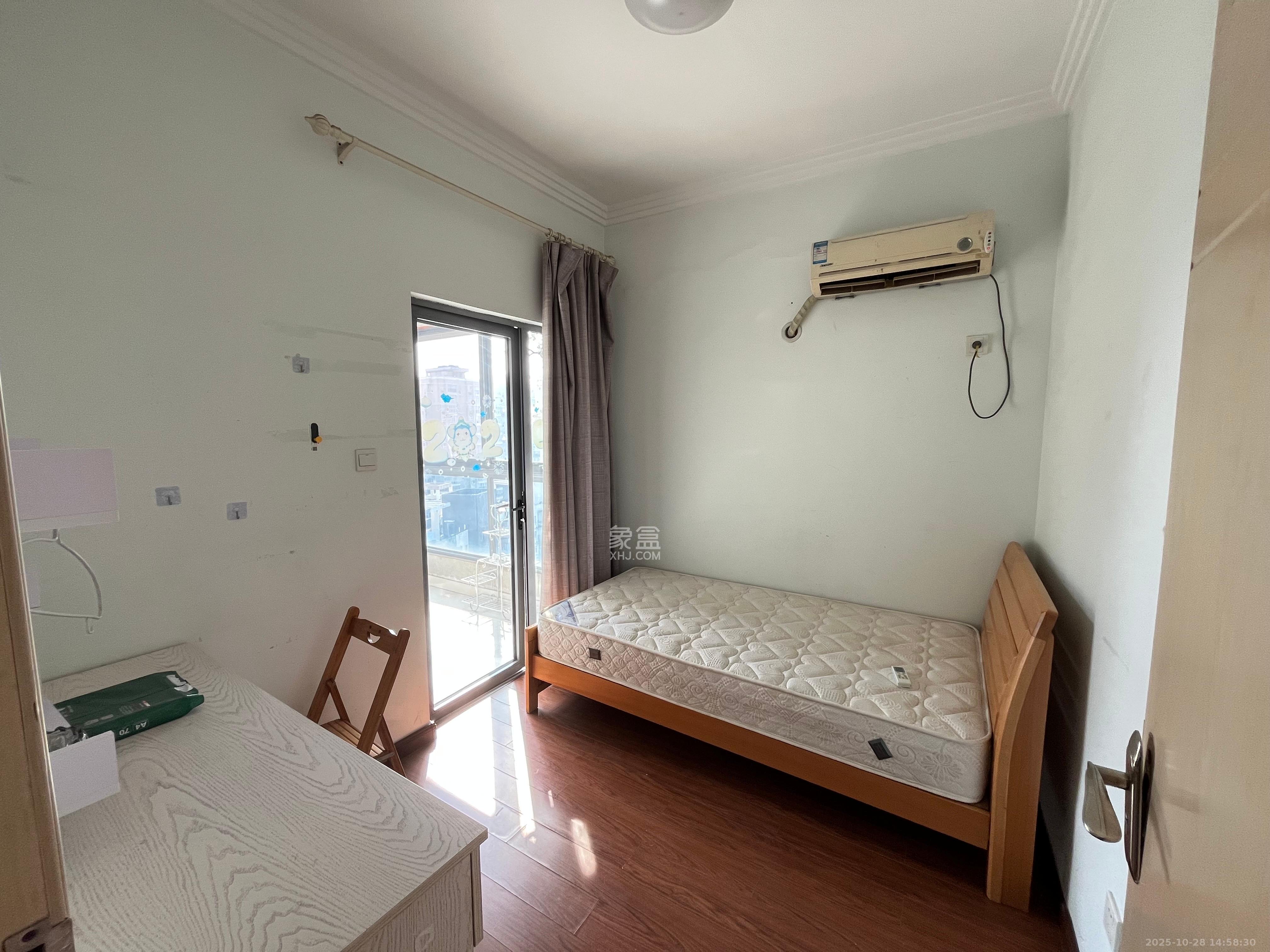 西子一间  2室2厅1卫    2100.0元/月室内图