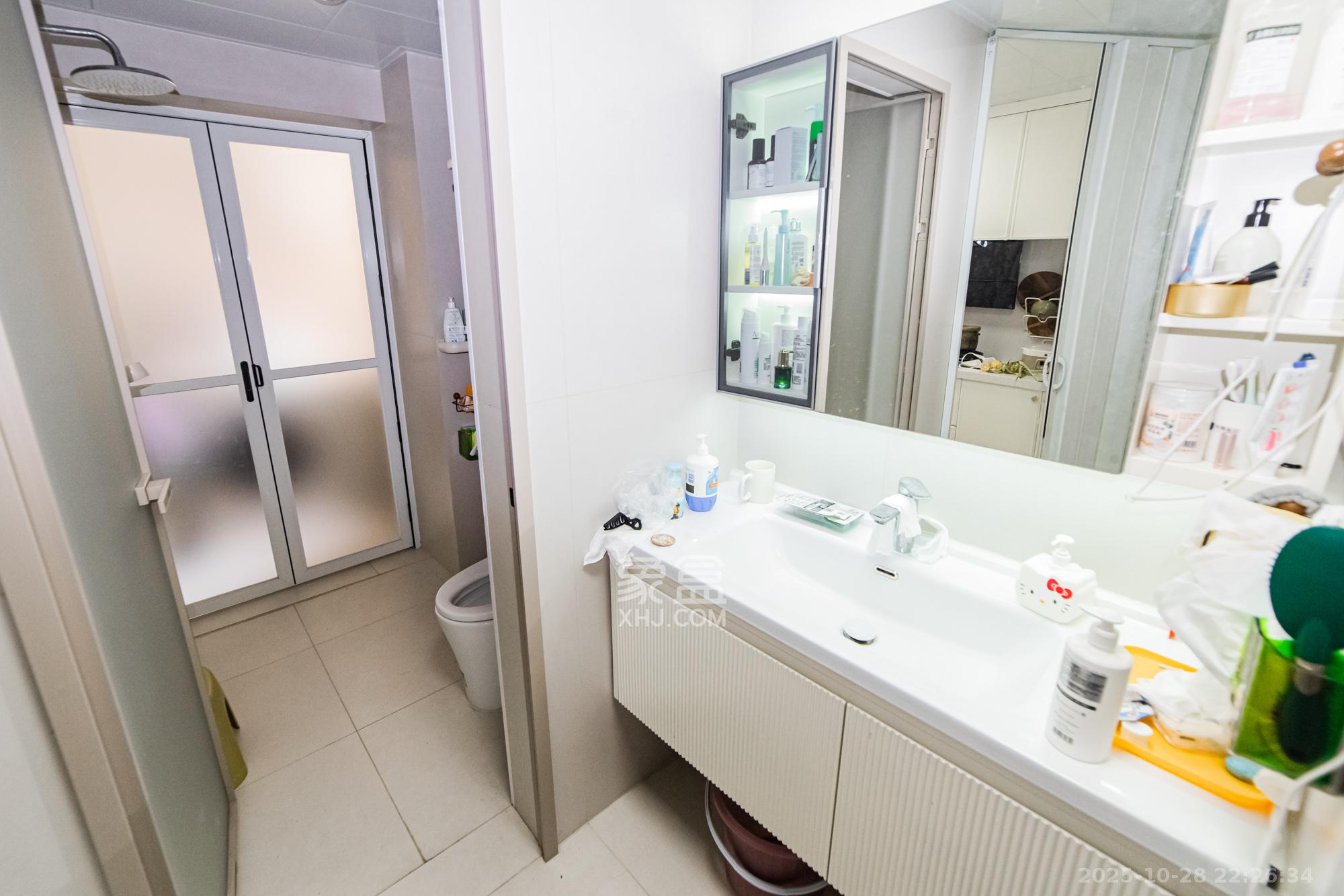 北辰三角洲E4区  3室2厅1卫    130.0万 北辰三角洲E4区  3室2厅1卫    130.0万卫生间