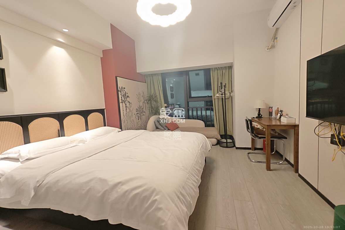 华润置地中心 1室1厅1卫 2200.0元/月 华润置地中心 1室1厅1卫 2200.0元/月室内图