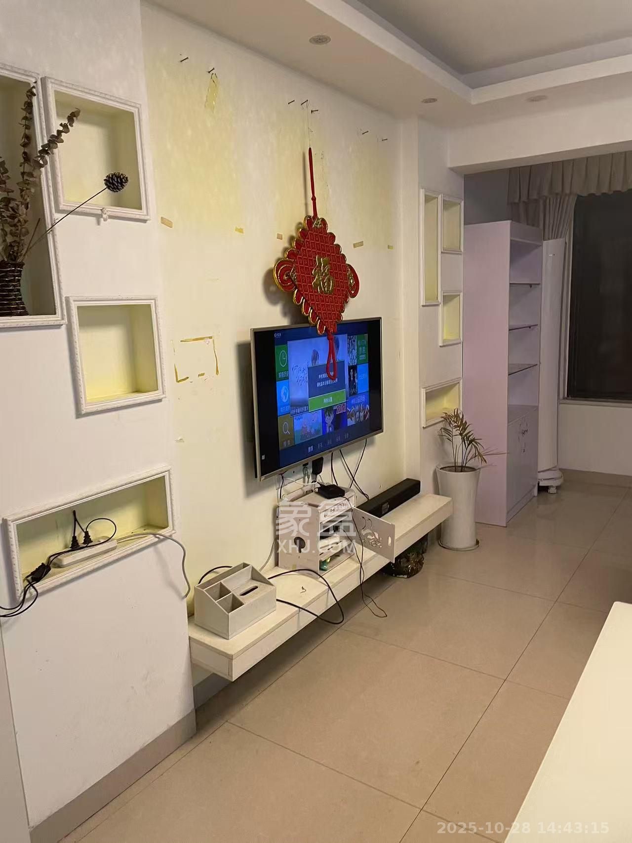 辉宏橄榄城 4室2厅1卫 2300.0元/月 辉宏橄榄城 4室2厅1卫 2300.0元/月室内图