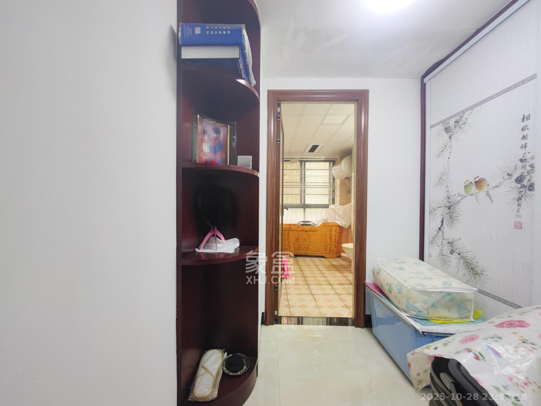 嘉华城（一期）  4室2厅2卫    158.0万其他