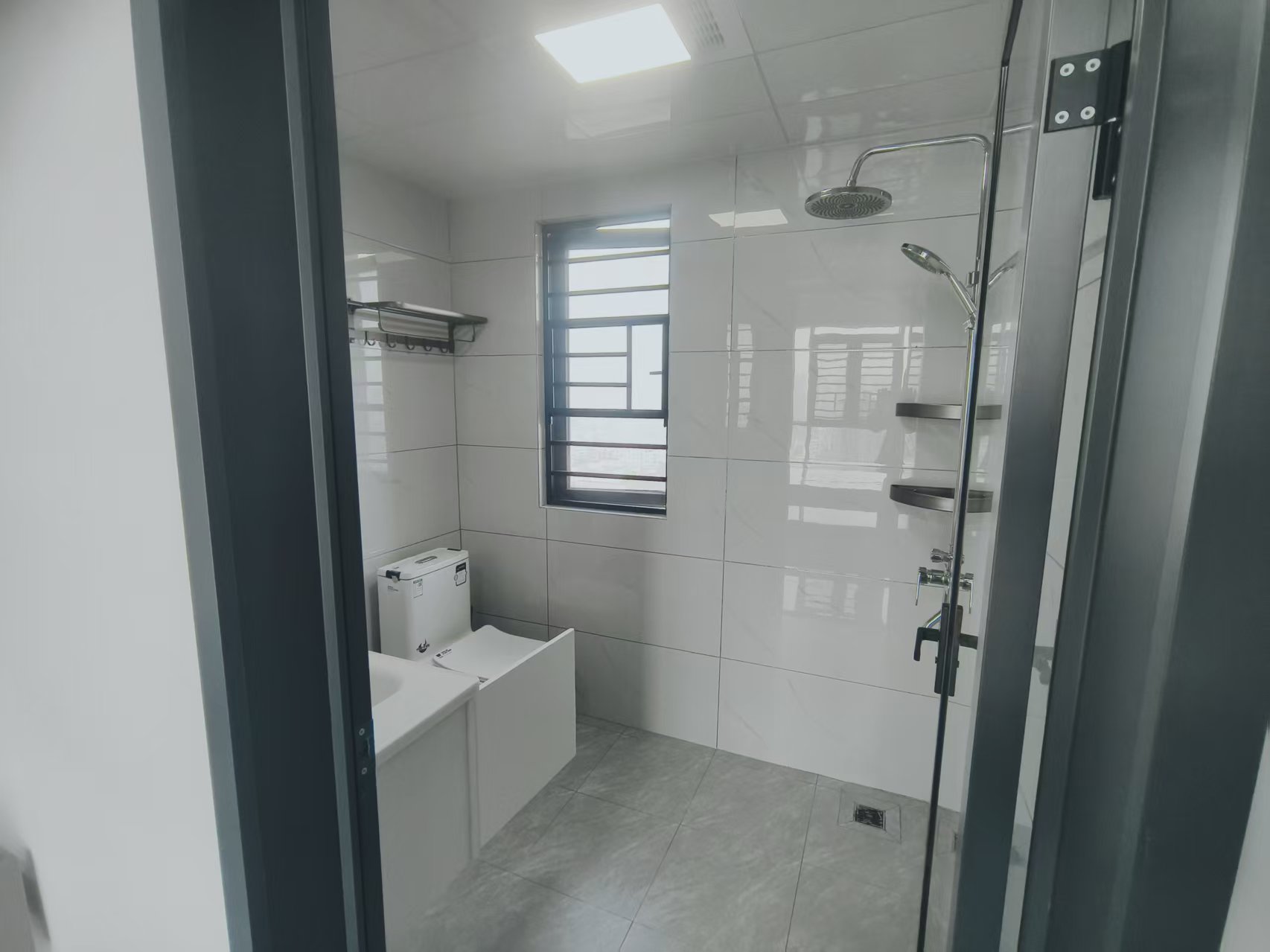 保利香槟国际  4室2厅1卫    2780.0元/月室内图