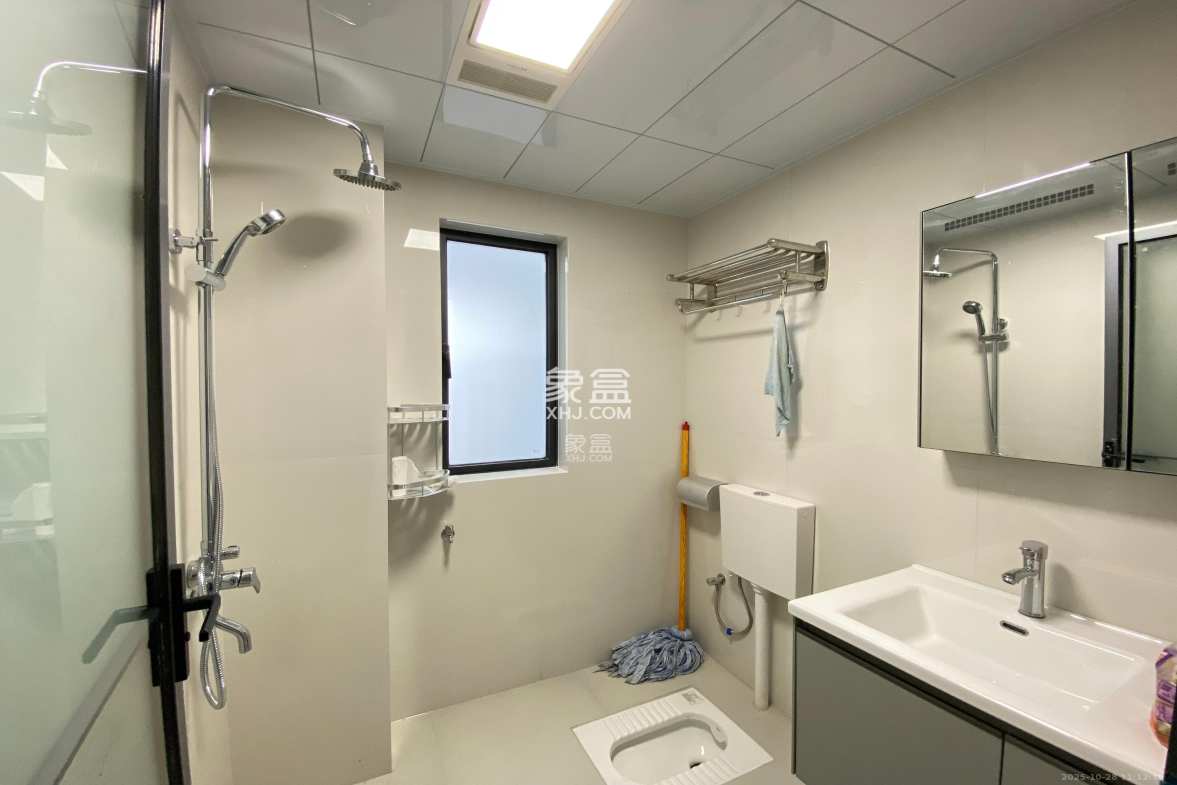 旭日嘉苑  2室2厅1卫    2600.0元/月 旭日嘉苑  2室2厅1卫    2600.0元/月室内图