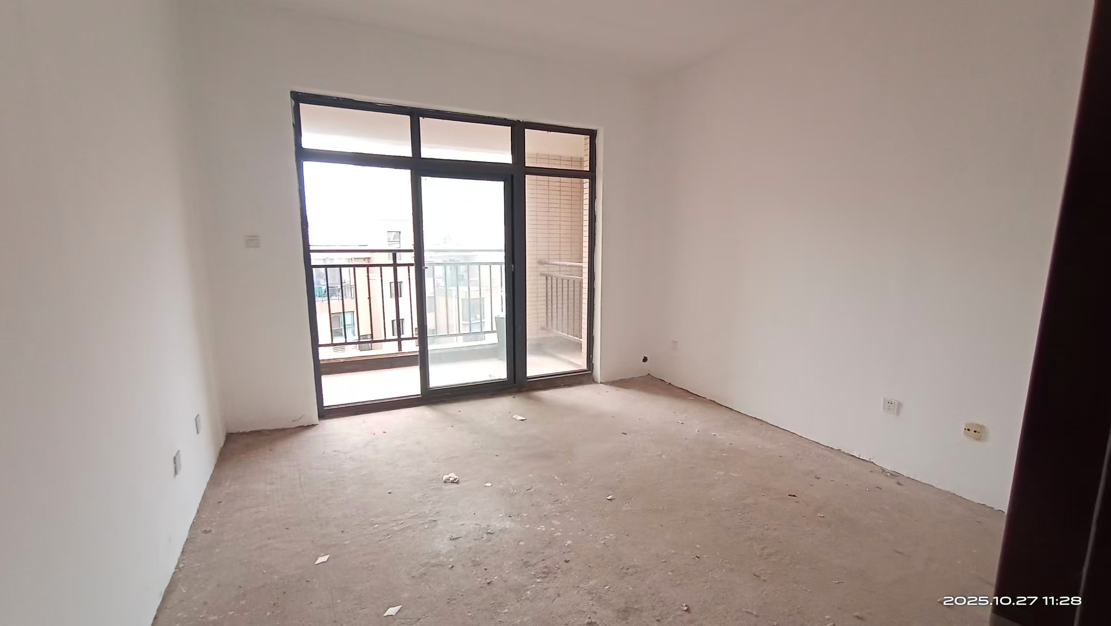 金色荷塘  3室2厅1卫    31.0万