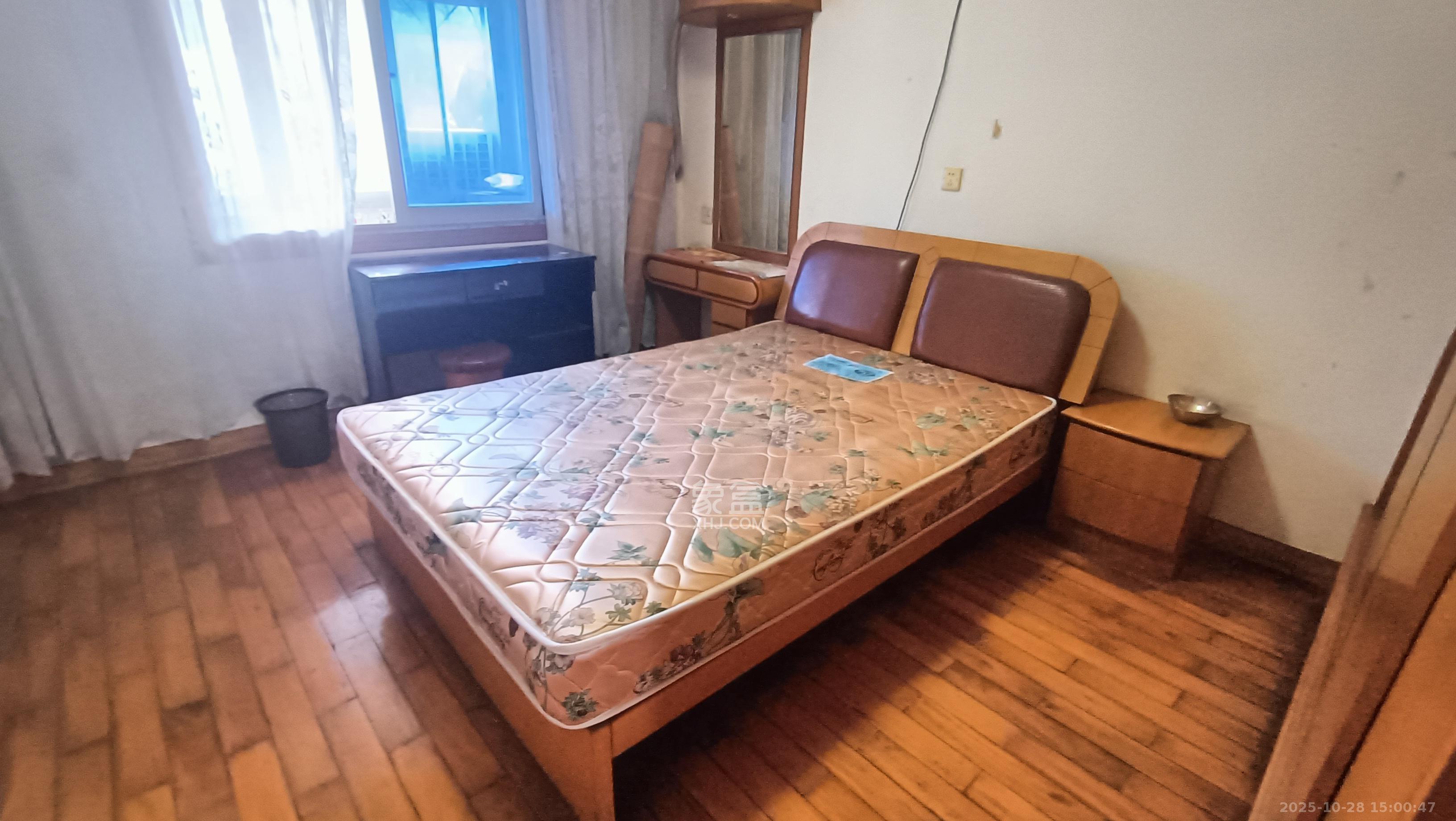 红花坡轻工设计院(轻安宿舍)  2室1厅1卫    1500.0元/月 红花坡轻工设计院(轻安宿舍)  2室1厅1卫    1500.0元/月室内图