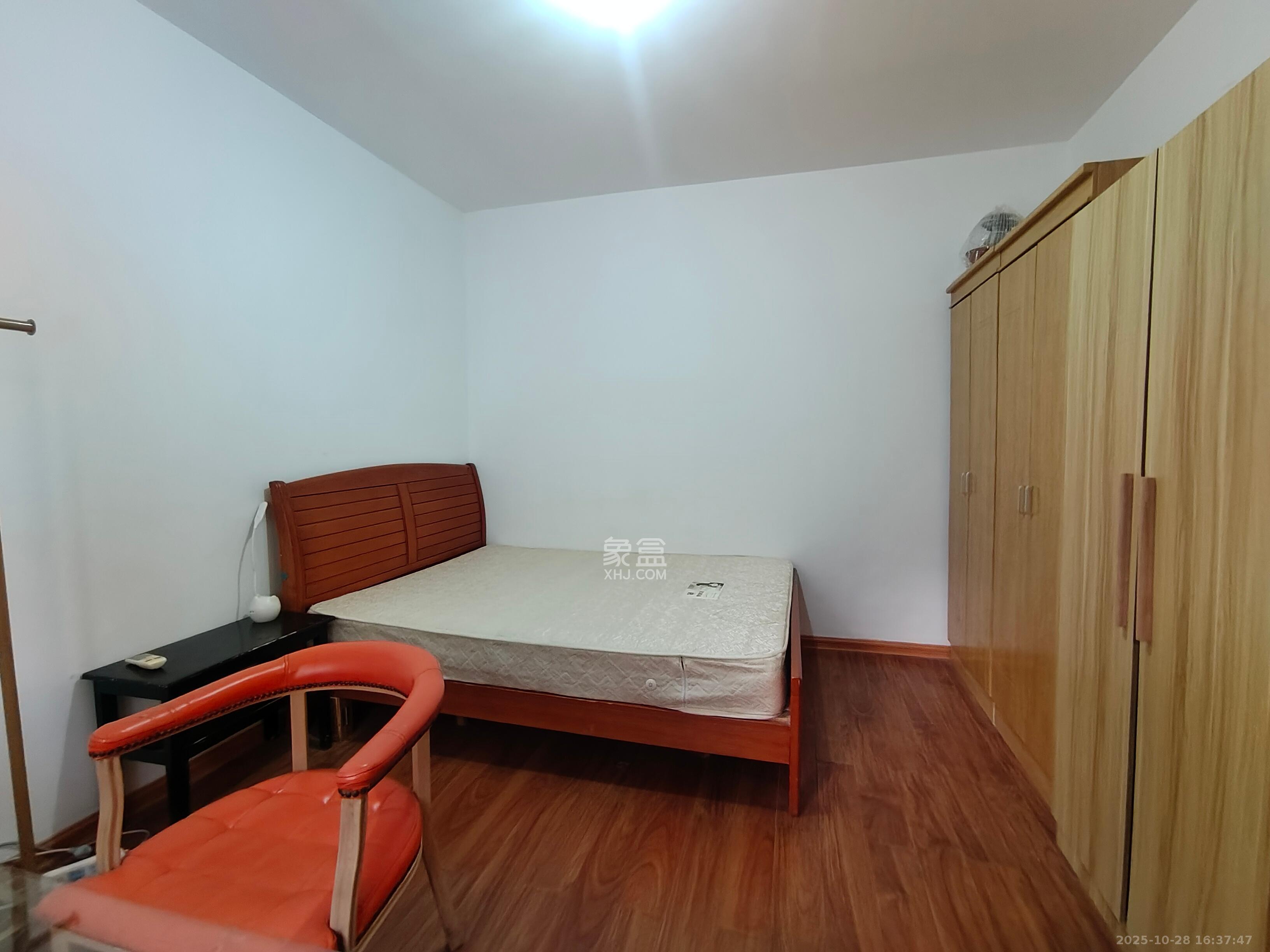 上峰苑（兰亭玥岛）  1室1厅1卫    1600.0元/月室内图